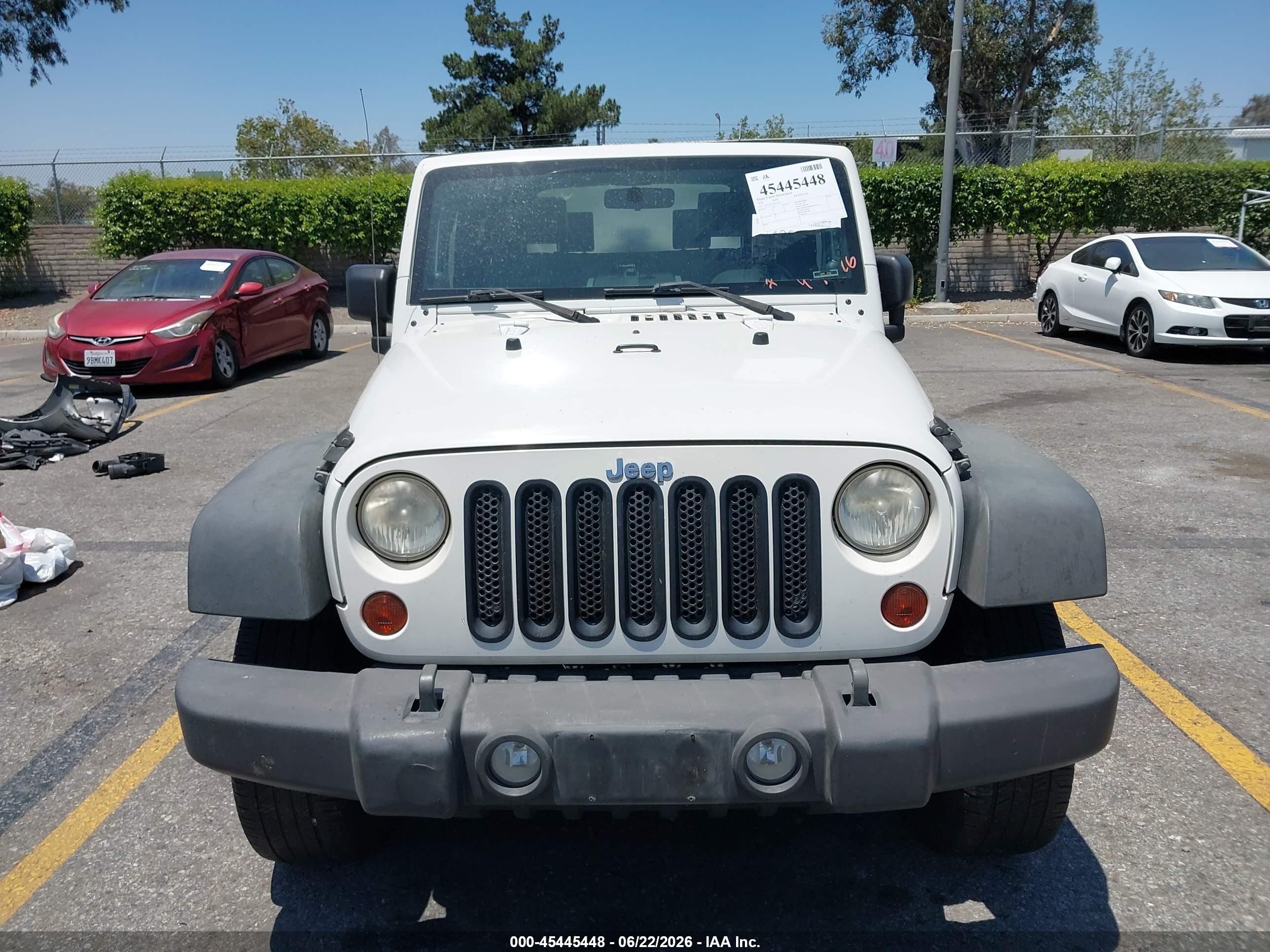 2010 Jeep Wrangler Sport White vin: 1J4AA2D12AL230391