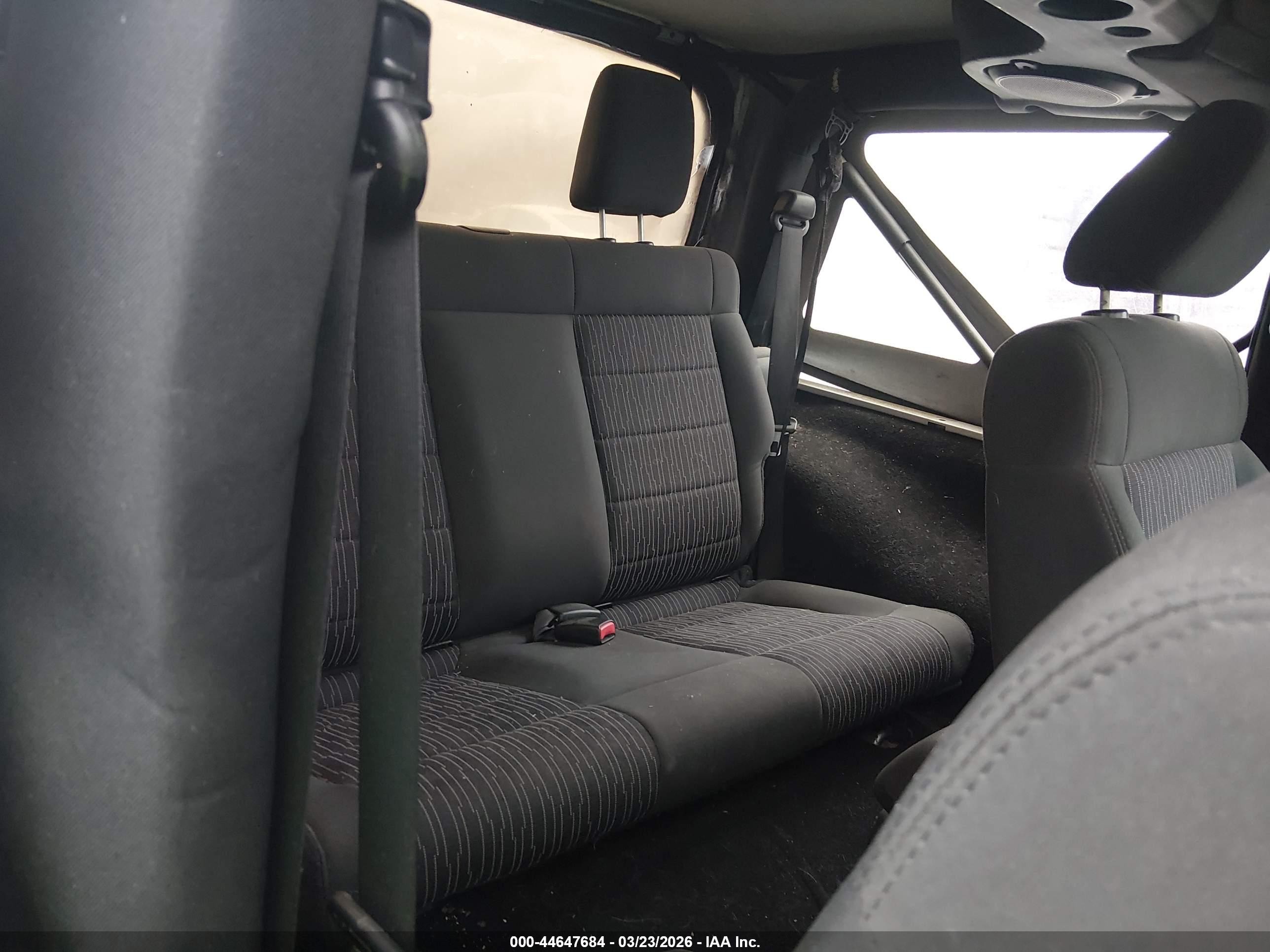 2011 Jeep Wrangler Sport Silver vin: 1J4AA2D12BL514041