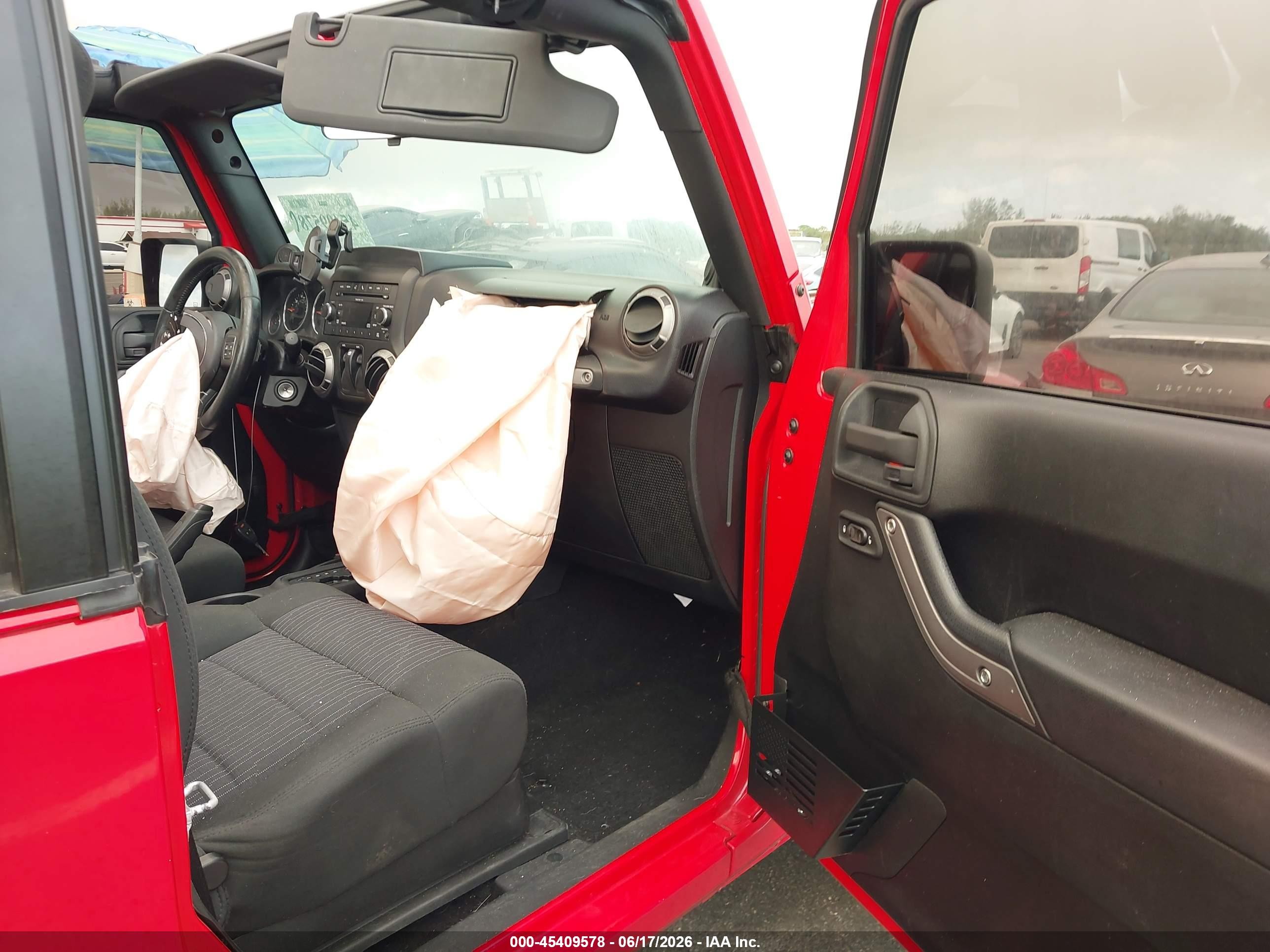 2011 Jeep Wrangler Sport Red vin: 1J4AA2D12BL523192