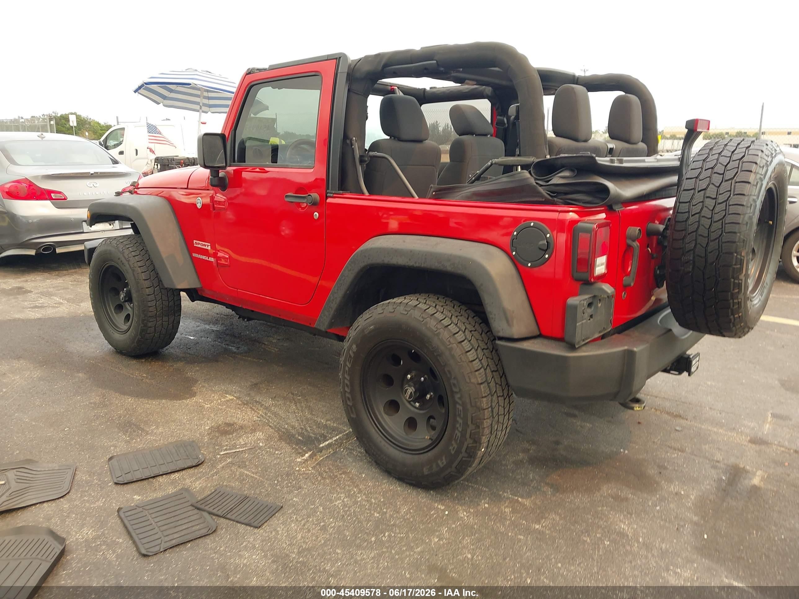 2011 Jeep Wrangler Sport Red vin: 1J4AA2D12BL523192