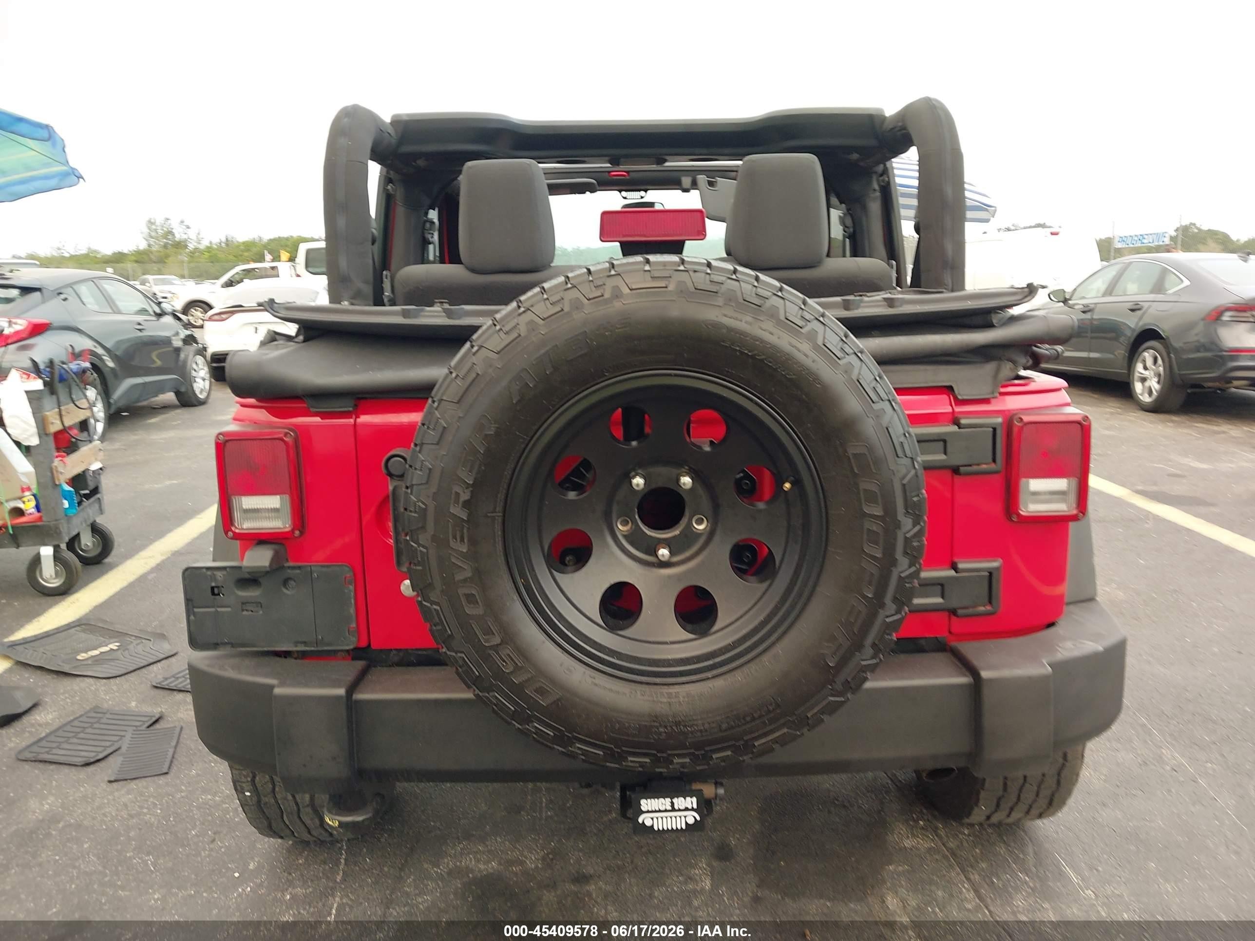 2011 Jeep Wrangler Sport Red vin: 1J4AA2D12BL523192