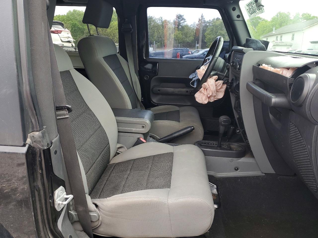 2010 Jeep Wrangler Sport Black vin: 1J4AA2D14AL102475