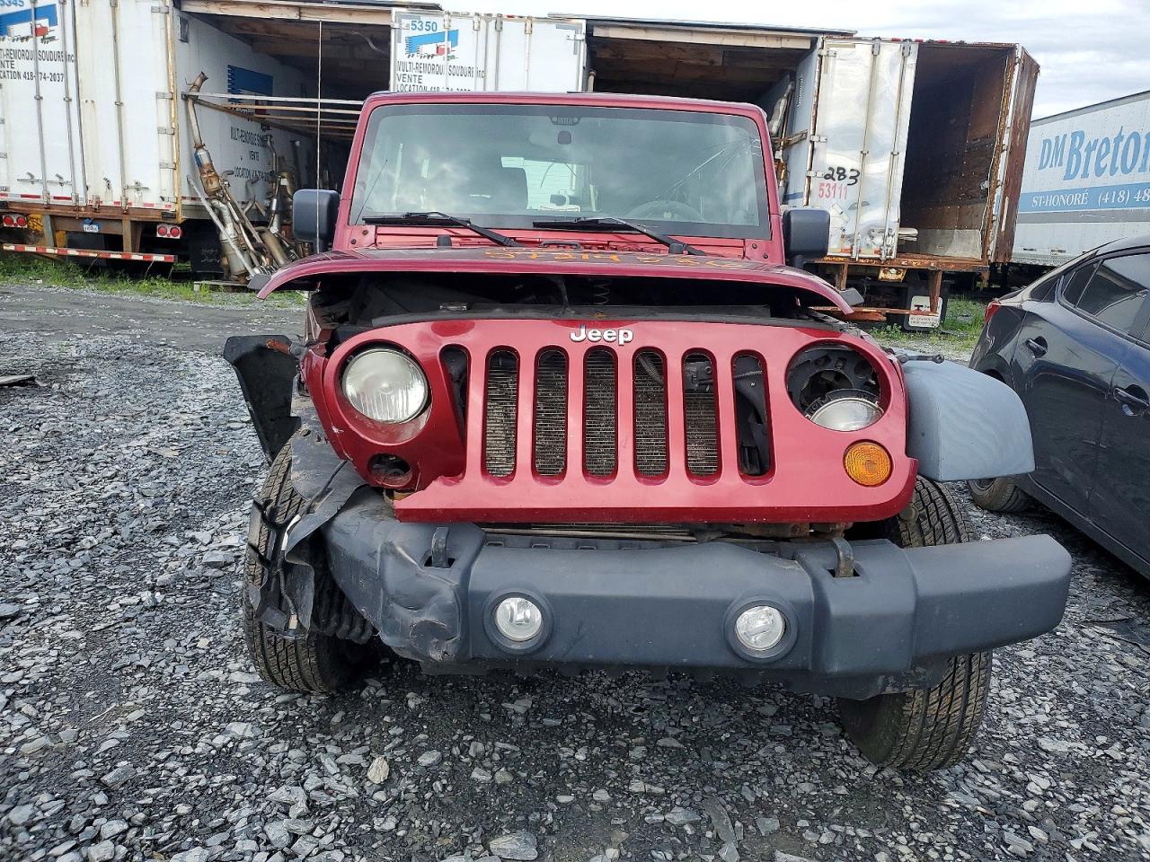 2011 Jeep Wrangler Sport Burgundy vin: 1J4AA2D14BL600130