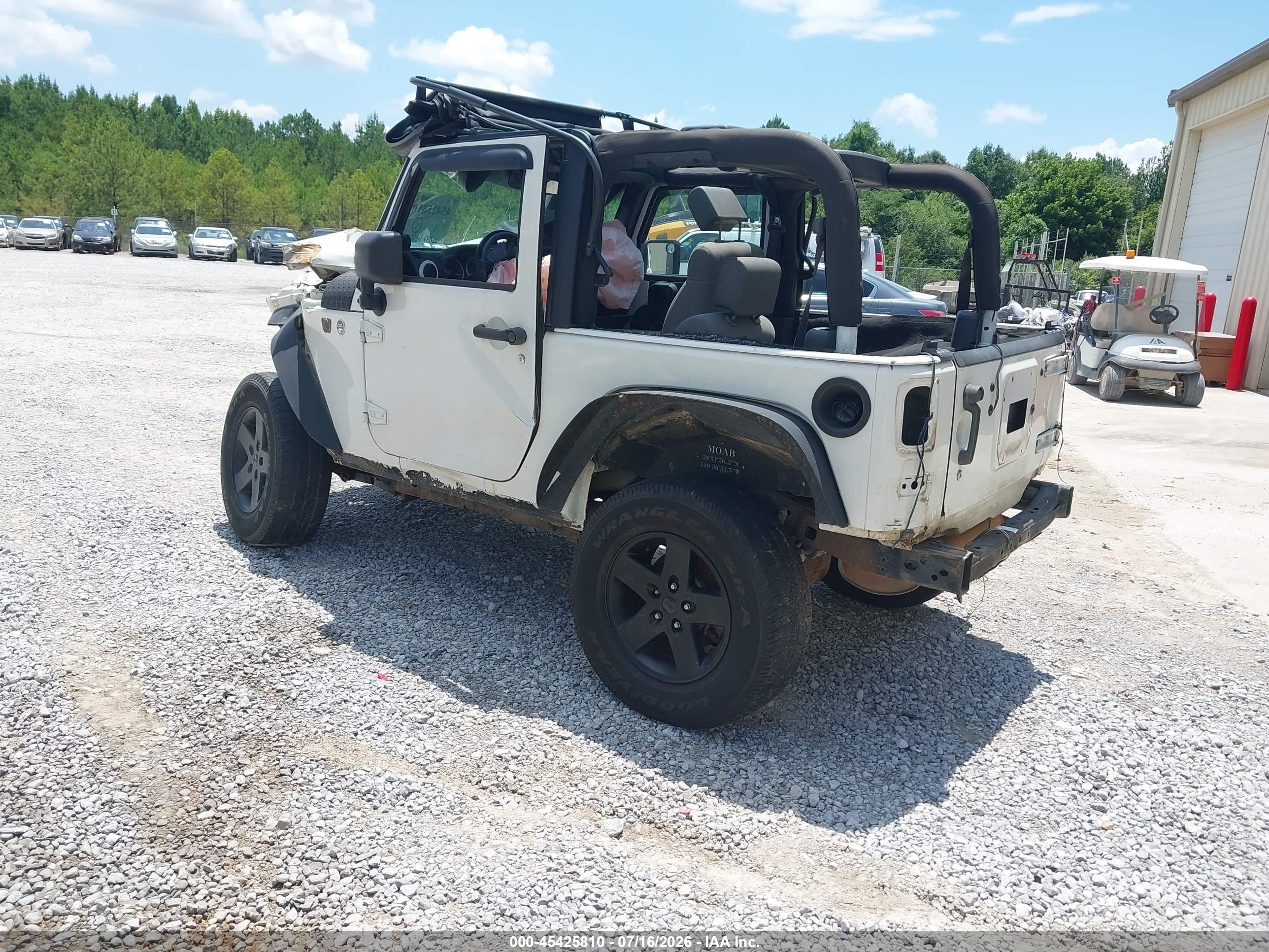 2010 Jeep Wrangler Sport White vin: 1J4AA2D15AL104235