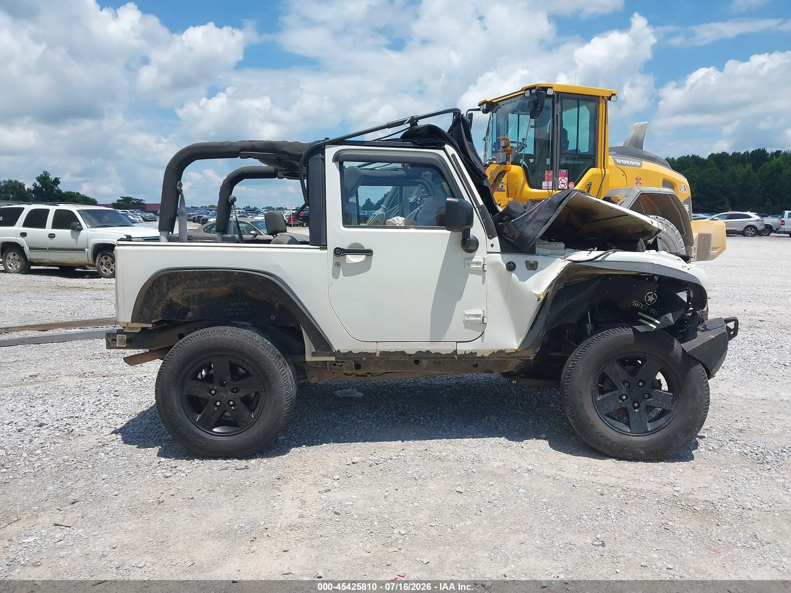 2010 Jeep Wrangler Sport White vin: 1J4AA2D15AL104235
