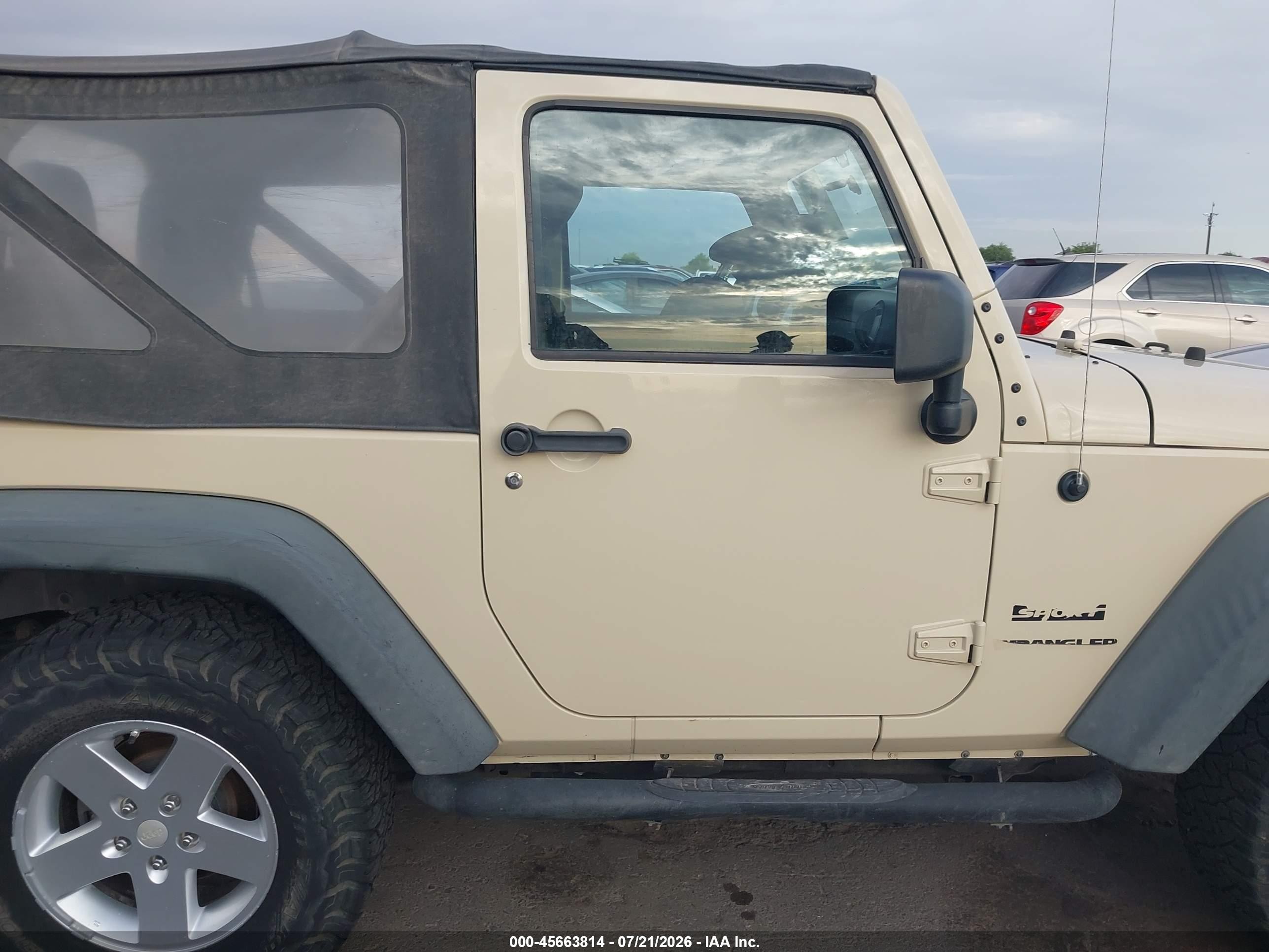 2011 Jeep Wrangler Sport Tan vin: 1J4AA2D15BL566571