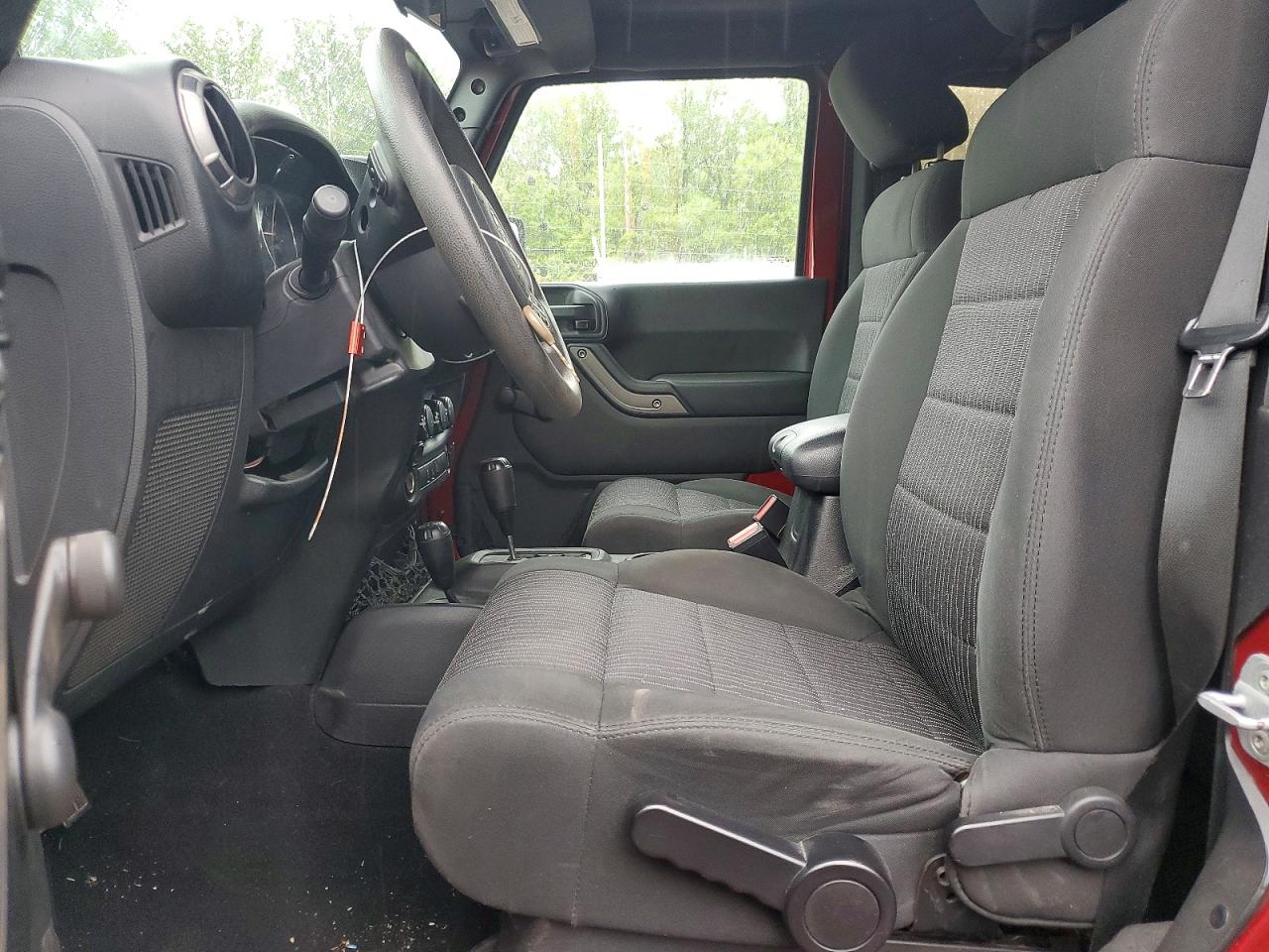 2011 Jeep Wrangler Sport Red vin: 1J4AA2D15BL577294