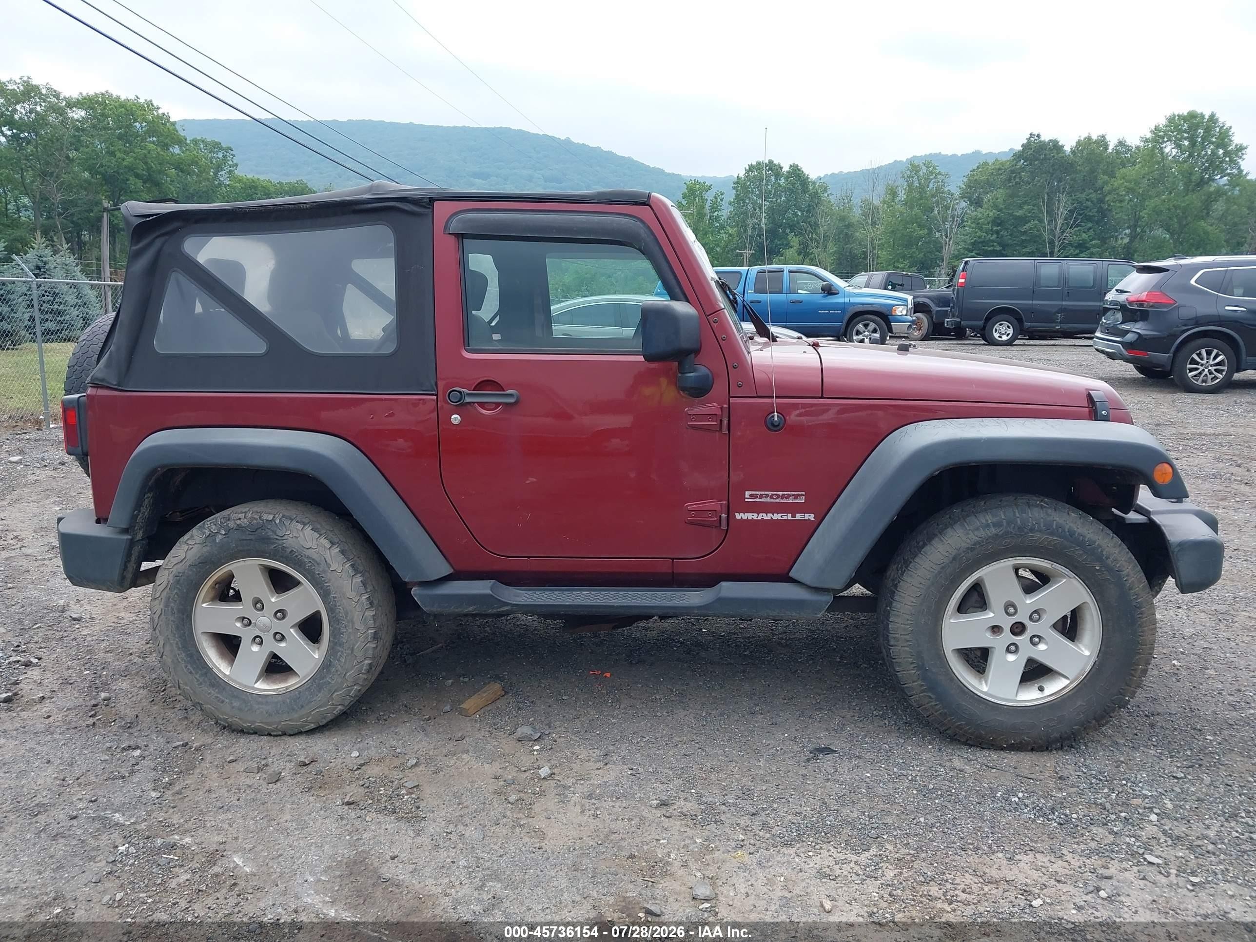 2010 Jeep Wrangler Sport Красный vin: 1J4AA2D16AL212430