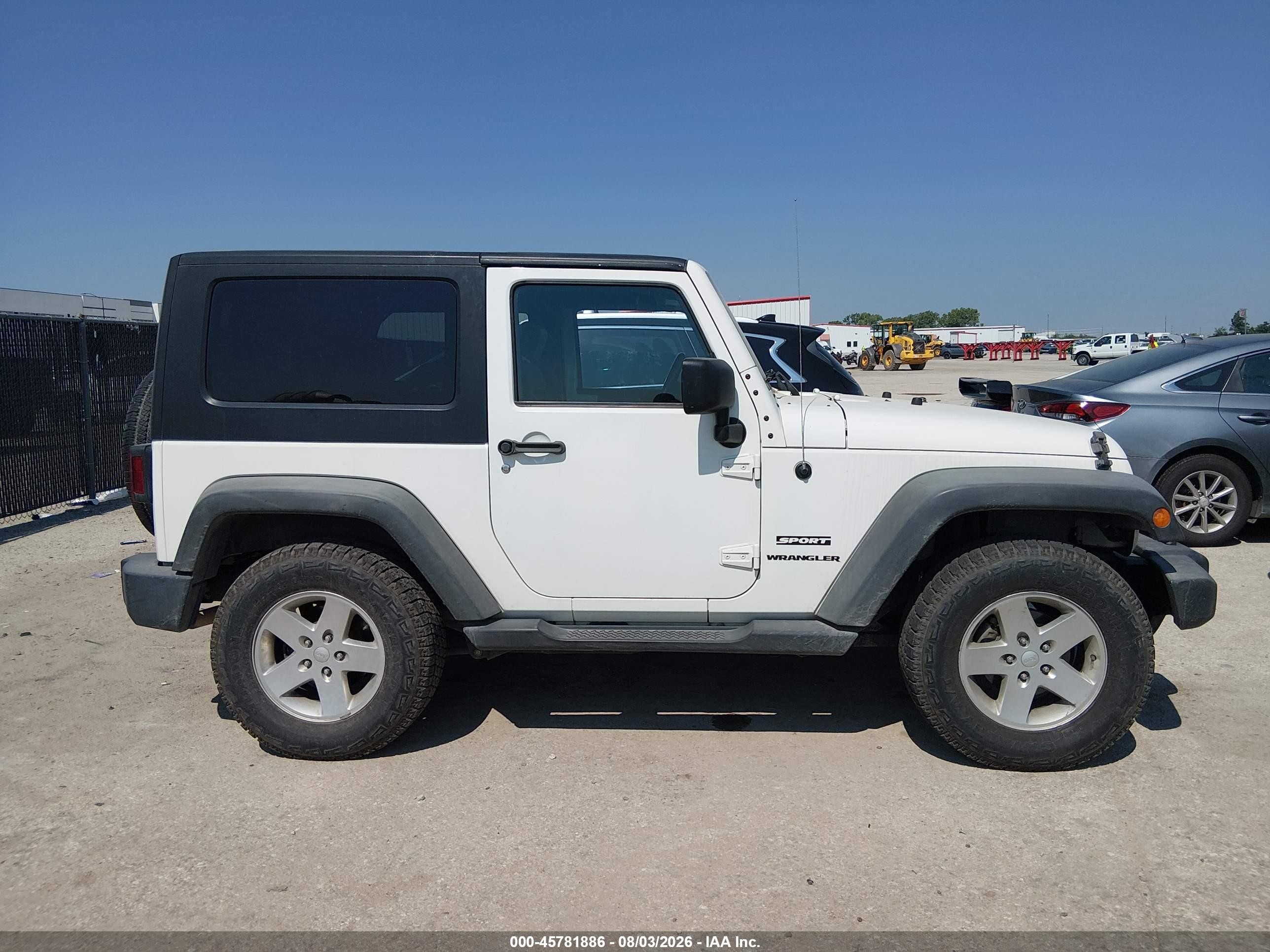 2010 Jeep Wrangler Sport White vin: 1J4AA2D16AL225209