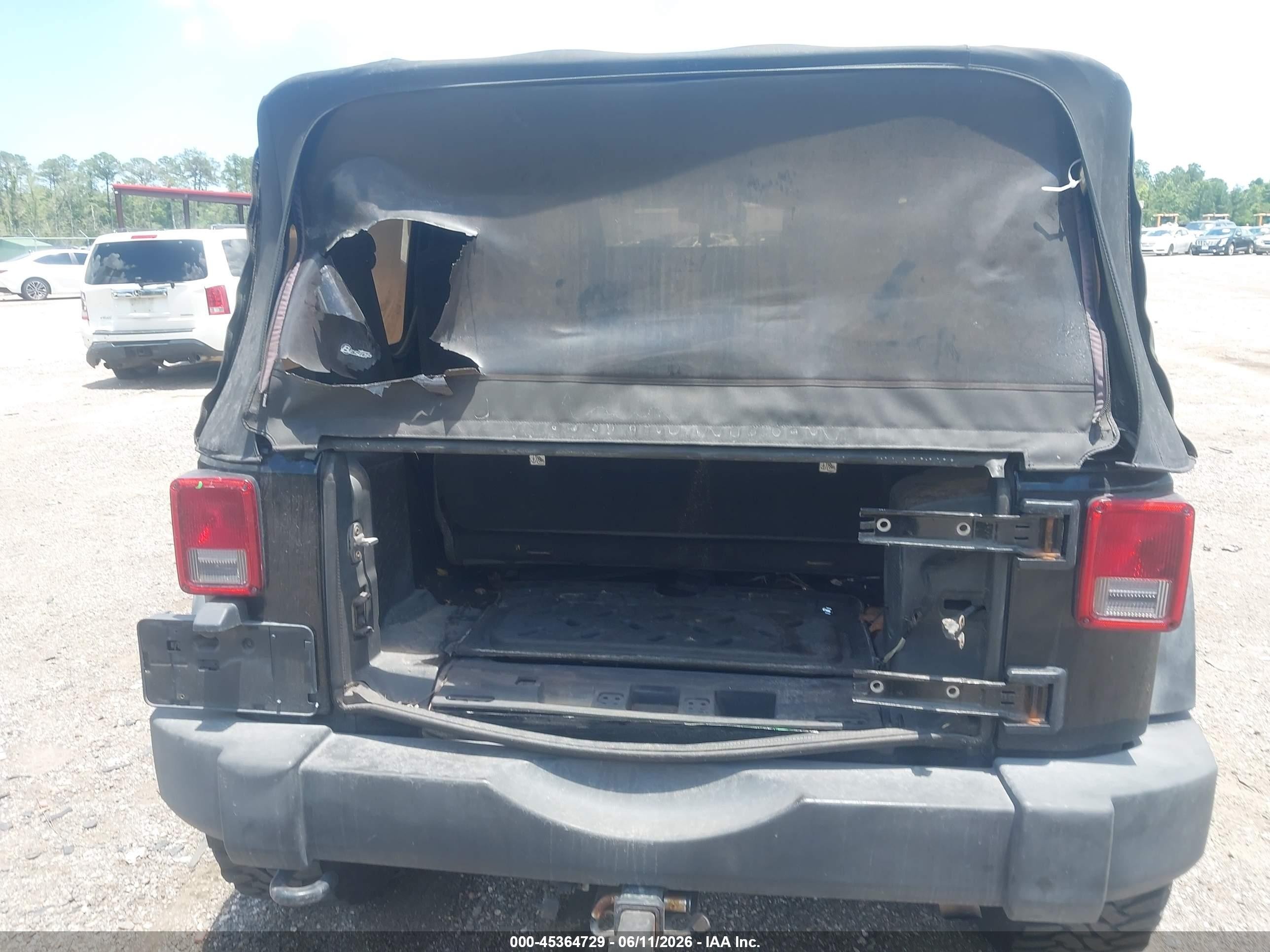 2011 Jeep Wrangler Sport Черный vin: 1J4AA2D16BL620430