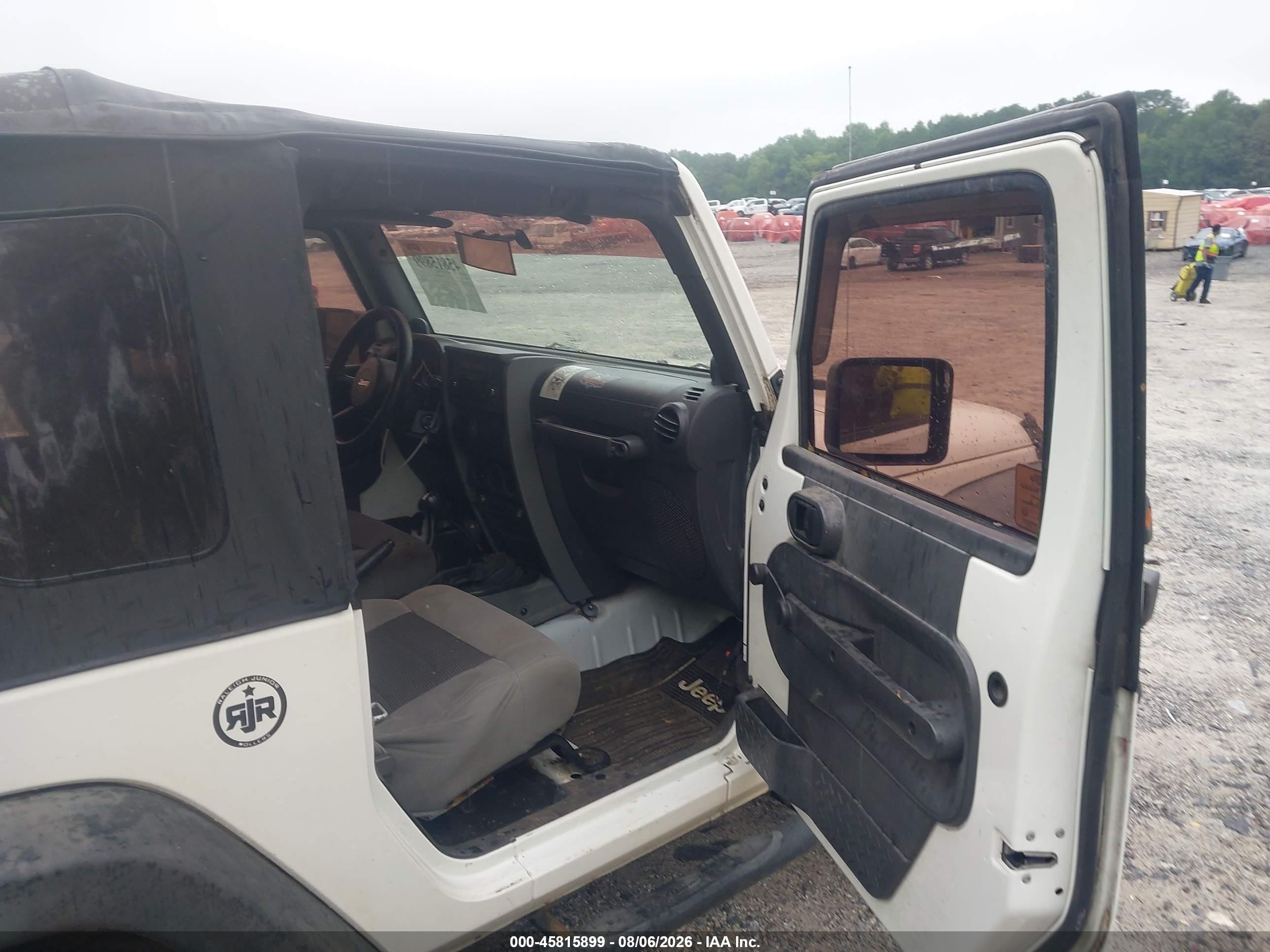 2010 Jeep Wrangler Sport Белый vin: 1J4AA2D17AL145515