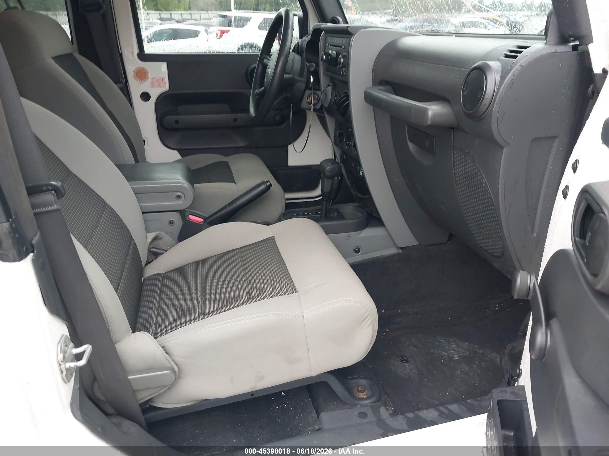 2010 Jeep Wrangler Sport White vin: 1J4AA2D17AL227972