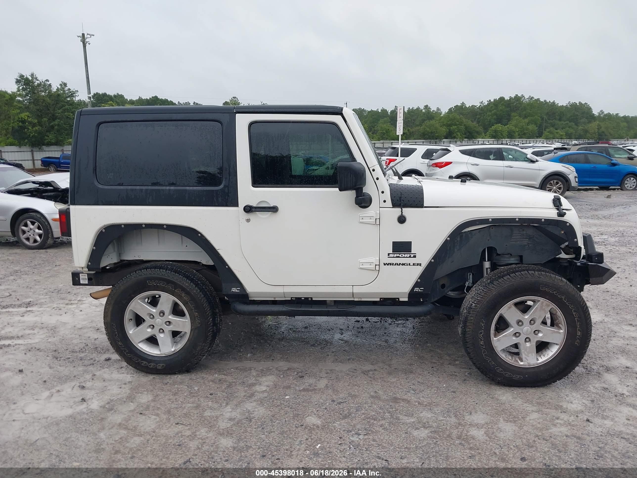 2010 Jeep Wrangler Sport White vin: 1J4AA2D17AL227972