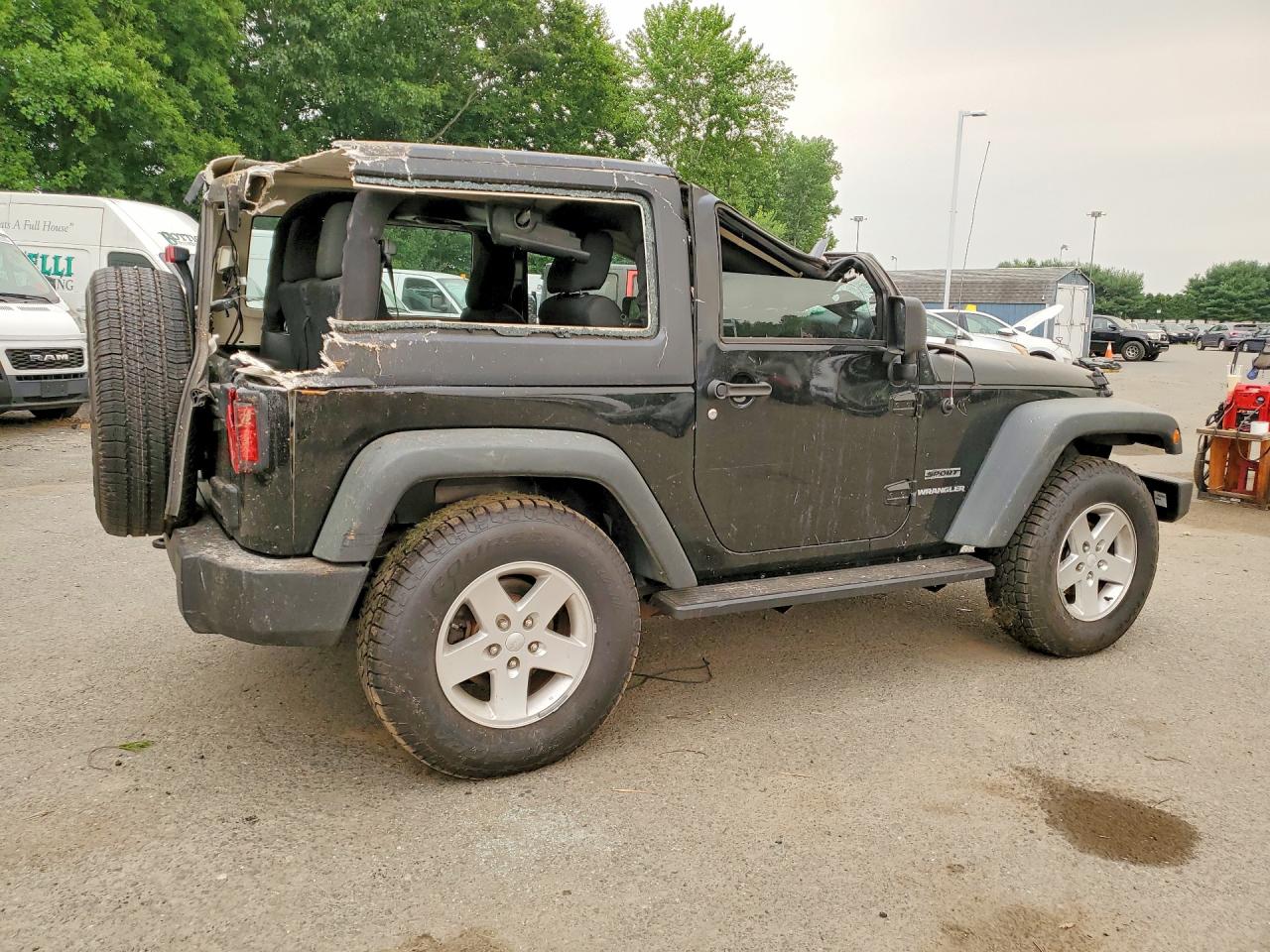 2011 Jeep Wrangler Sport Черный vin: 1J4AA2D17BL504752