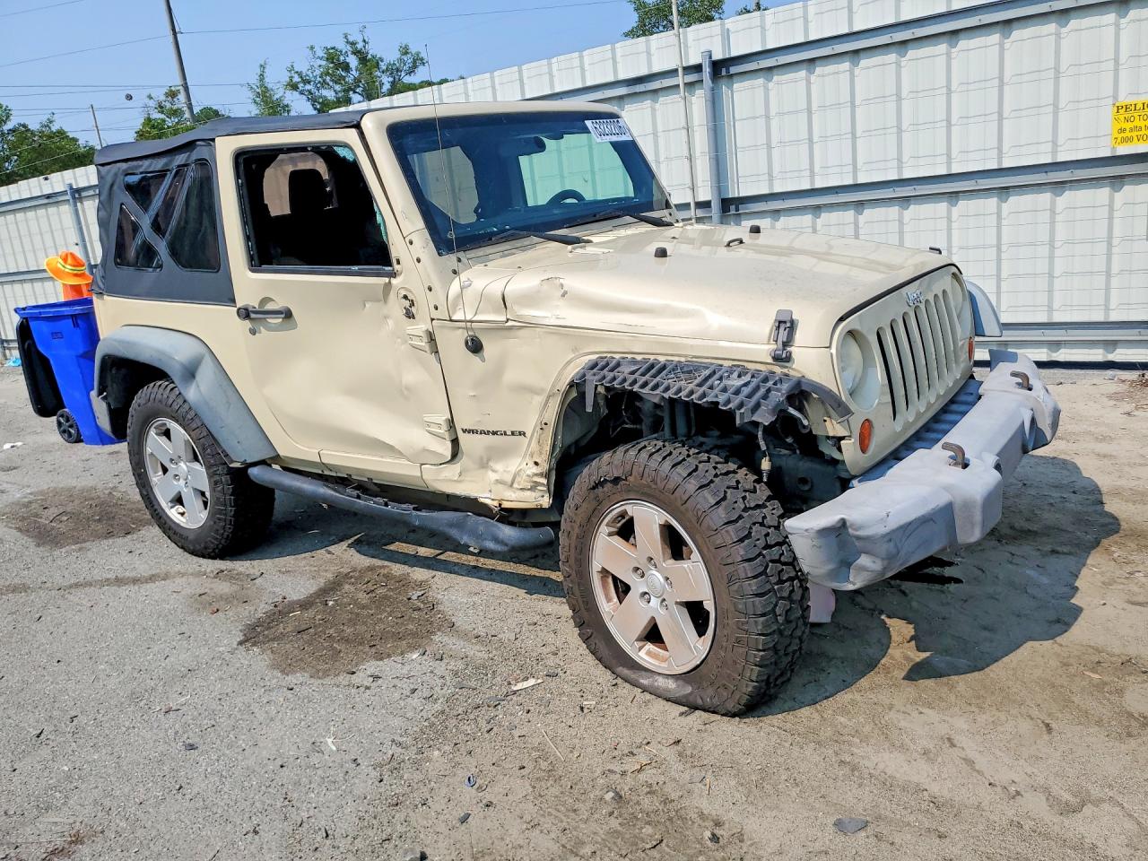 2011 Jeep Wrangler Sport Cream vin: 1J4AA2D17BL525312