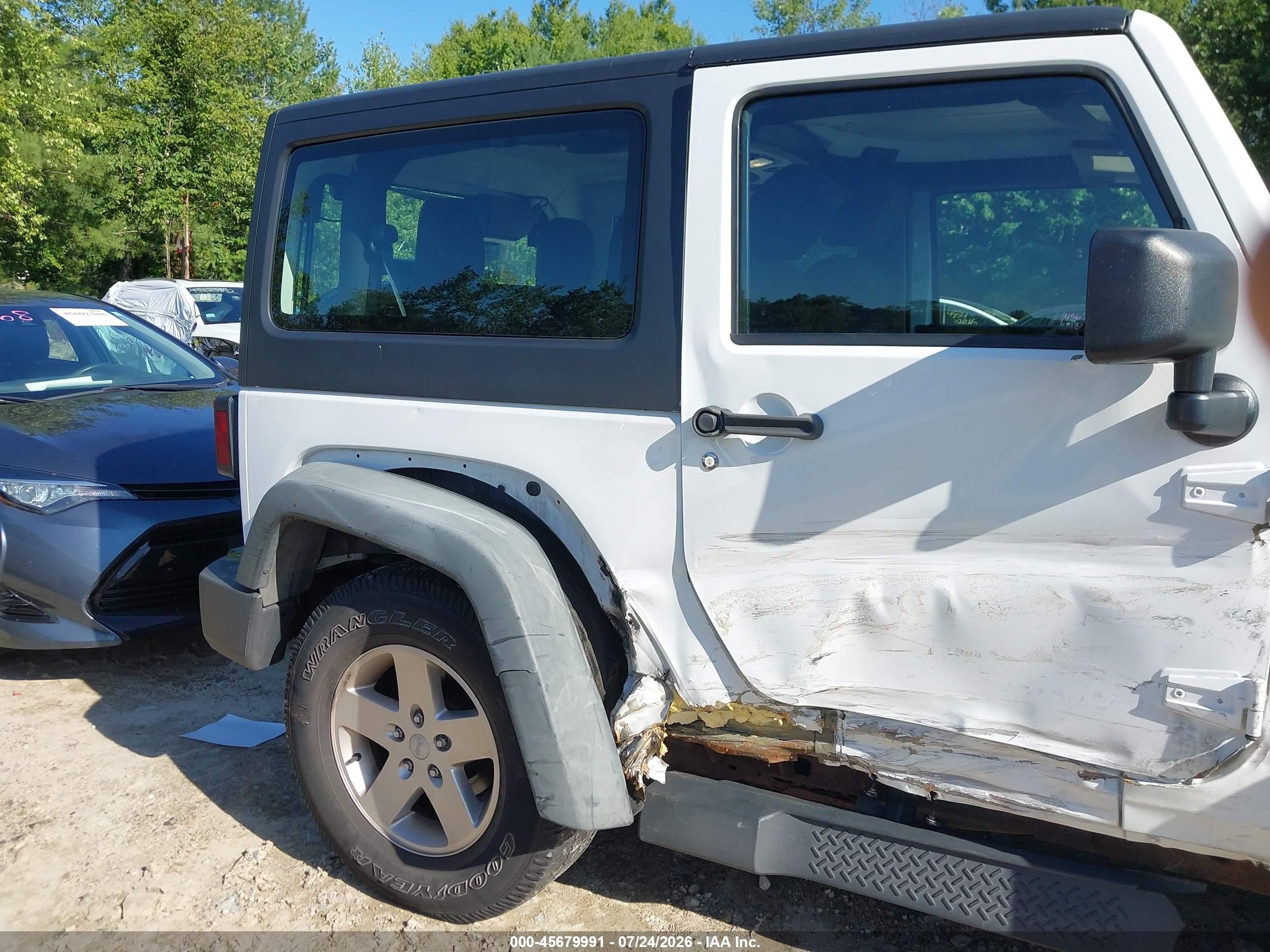 2011 Jeep Wrangler Sport White vin: 1J4AA2D17BL629024