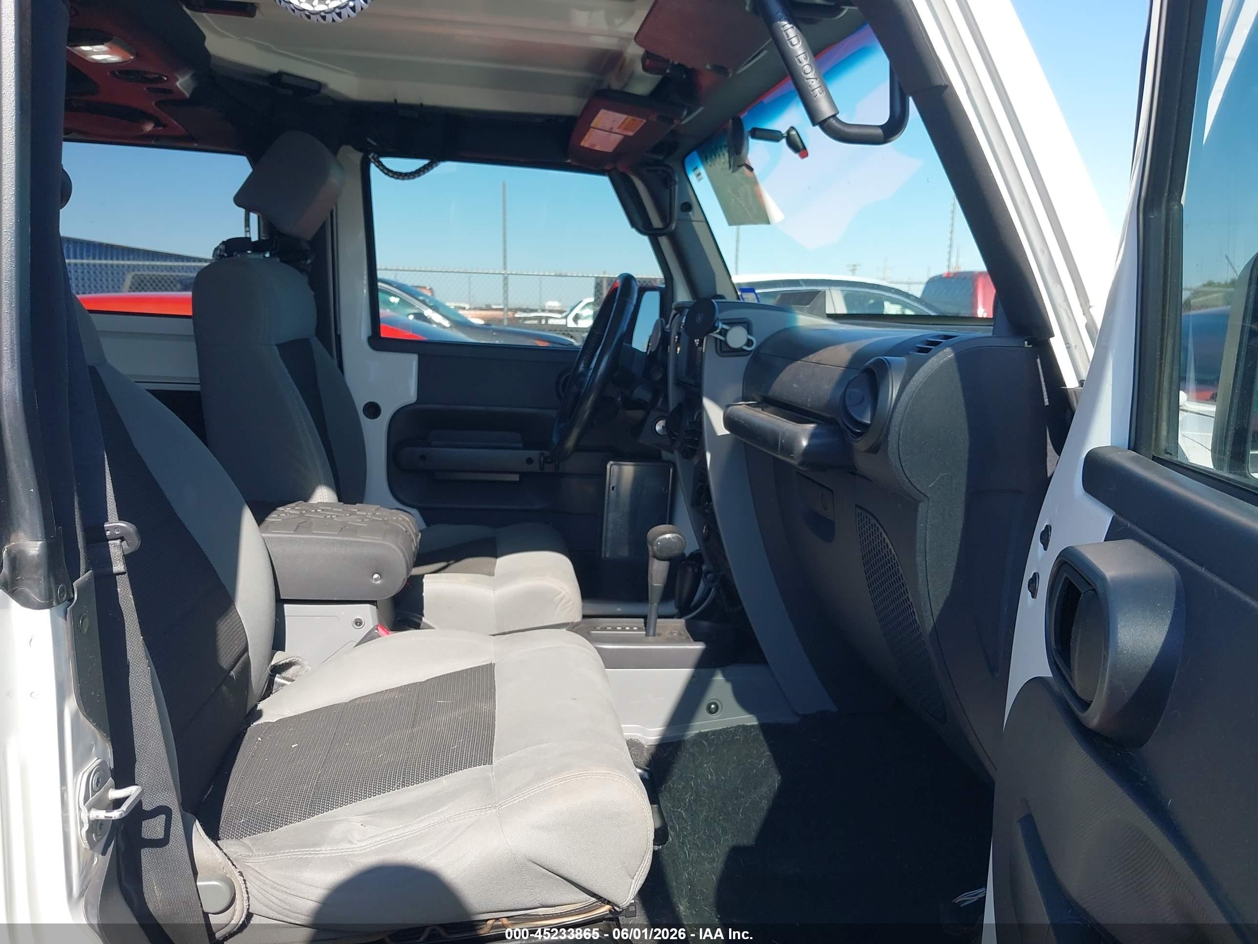 2010 Jeep Wrangler Sport White vin: 1J4AA2D18AL106478
