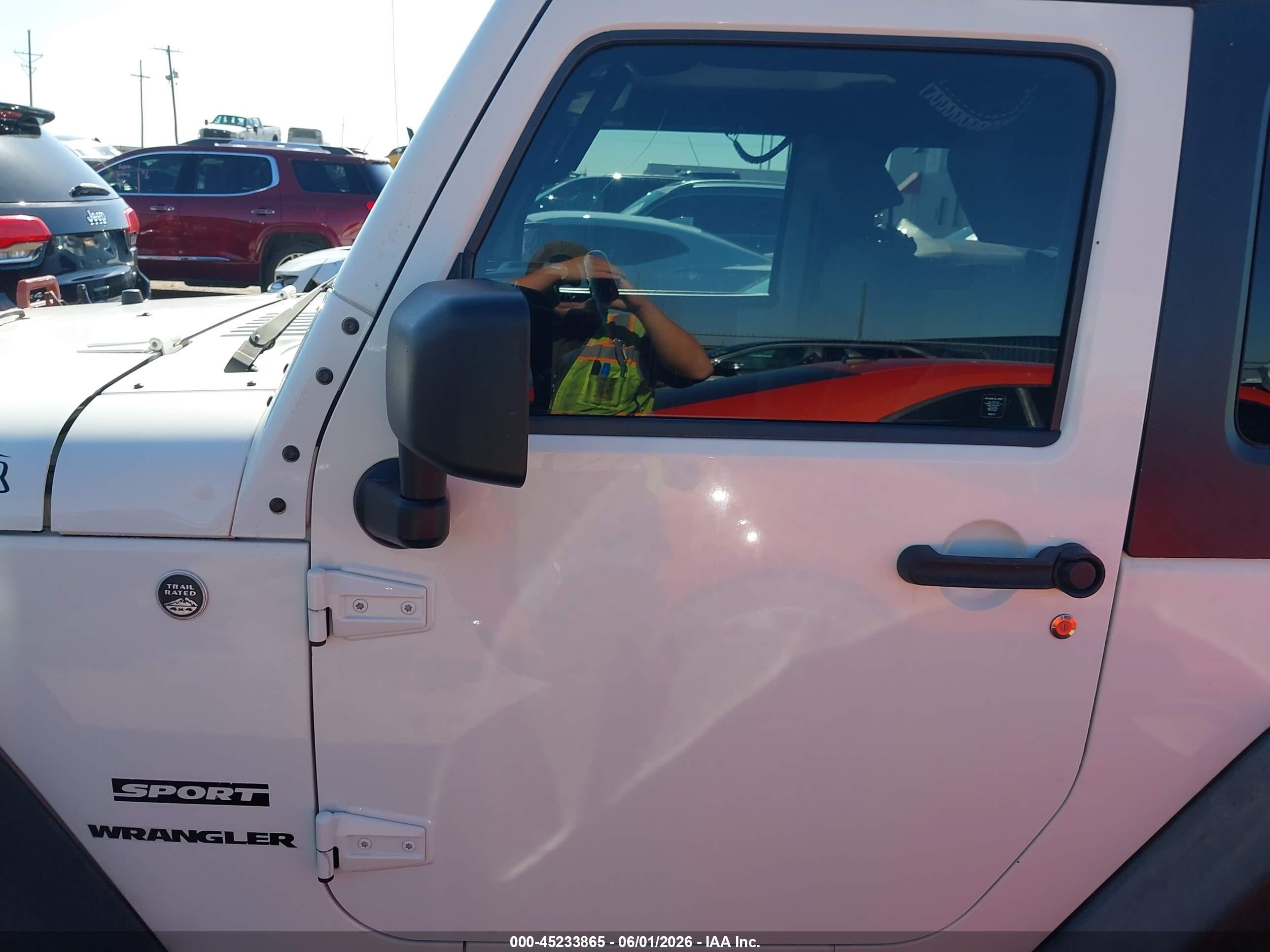 2010 Jeep Wrangler Sport White vin: 1J4AA2D18AL106478