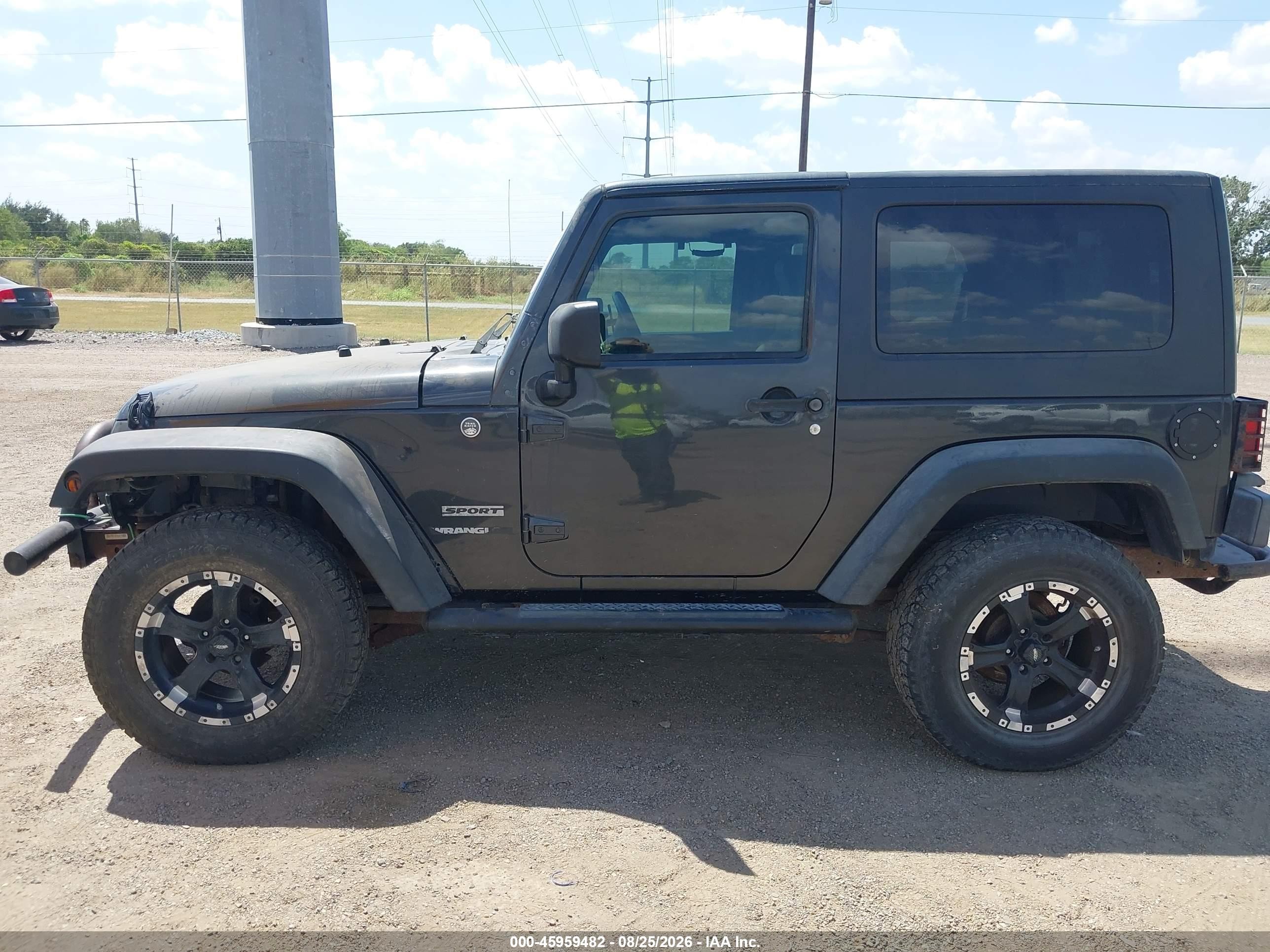 2010 Jeep Wrangler Sport Черный vin: 1J4AA2D18AL125421
