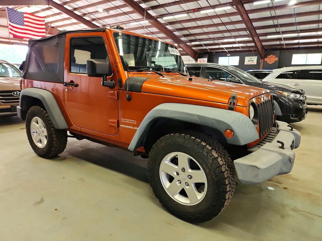 2011 Jeep Wrangler Sport Orange vin: 1J4AA2D18BL569142