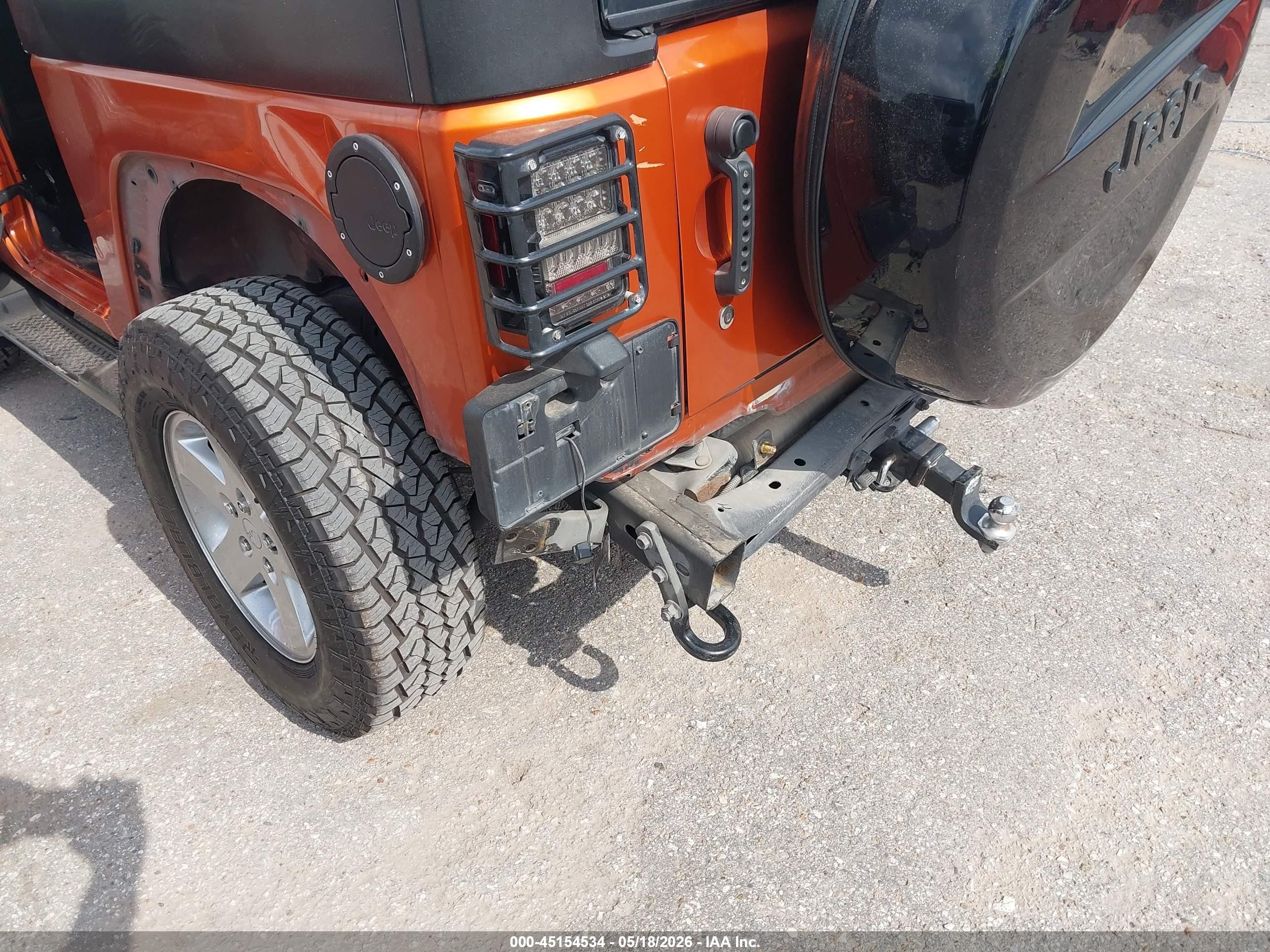 2011 Jeep Wrangler Sport Orange vin: 1J4AA2D18BL622101