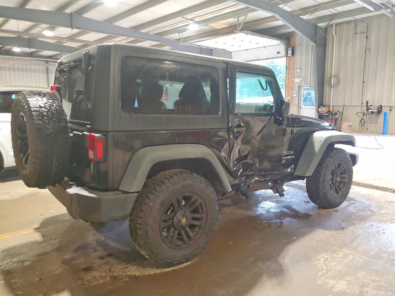 2011 Jeep Wrangler Sport Black vin: 1J4AA2D19BL596057