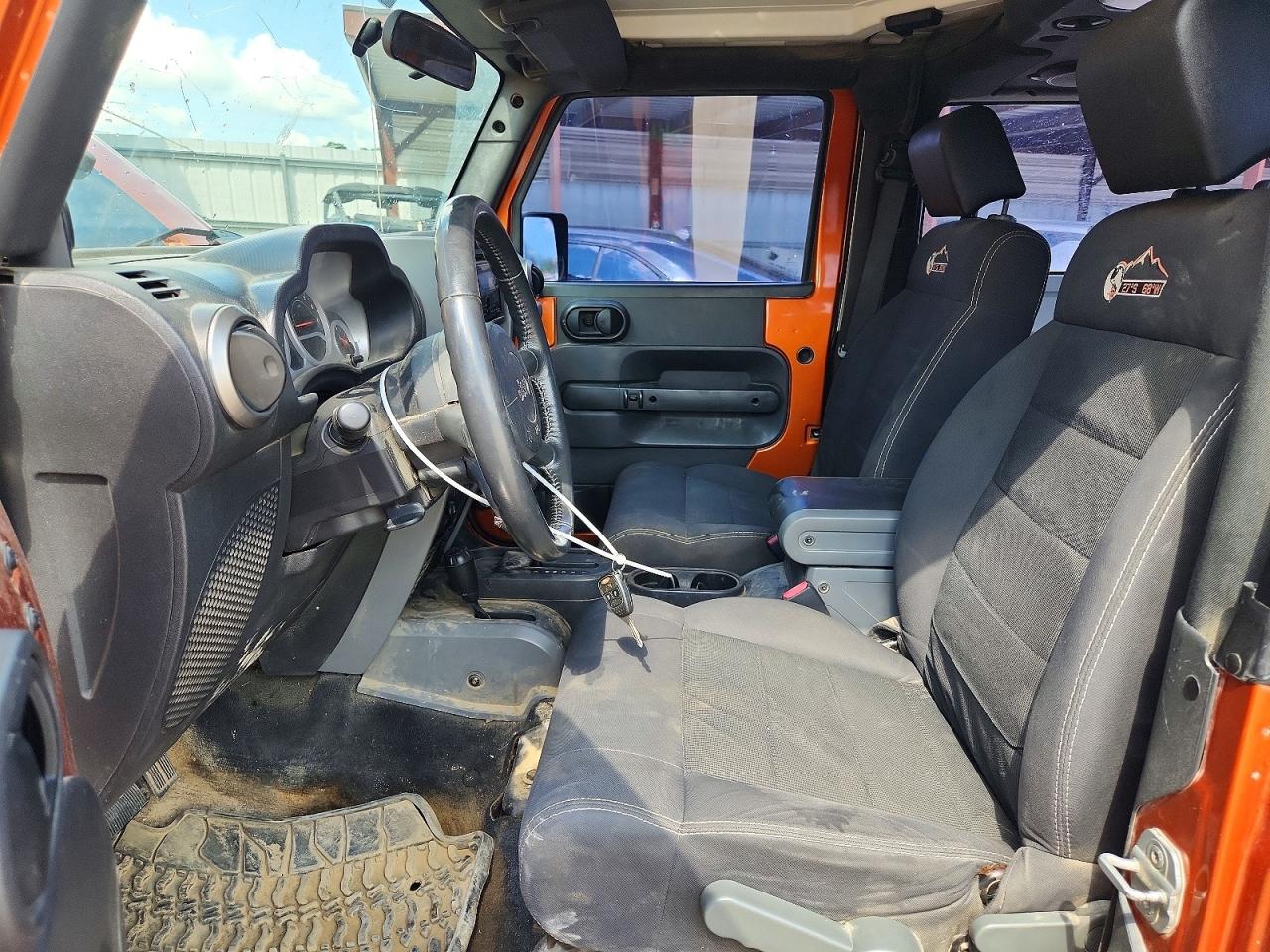 2010 Jeep Wrangler Sport Оранжевый vin: 1J4AA2D1XAL228176