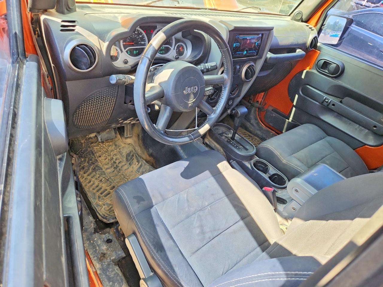 2010 Jeep Wrangler Sport Оранжевый vin: 1J4AA2D1XAL228176
