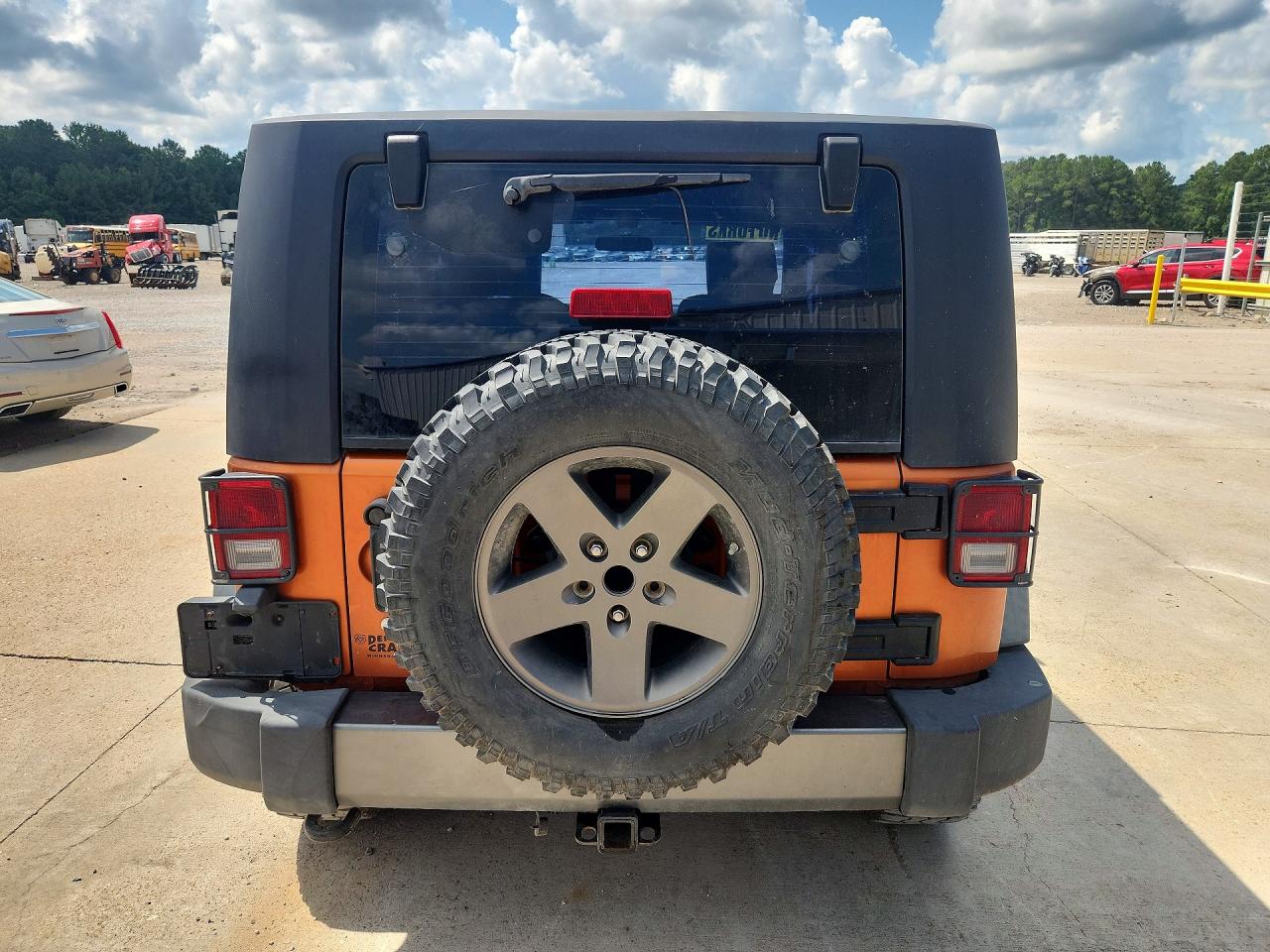 2010 Jeep Wrangler Sport Оранжевый vin: 1J4AA2D1XAL228176
