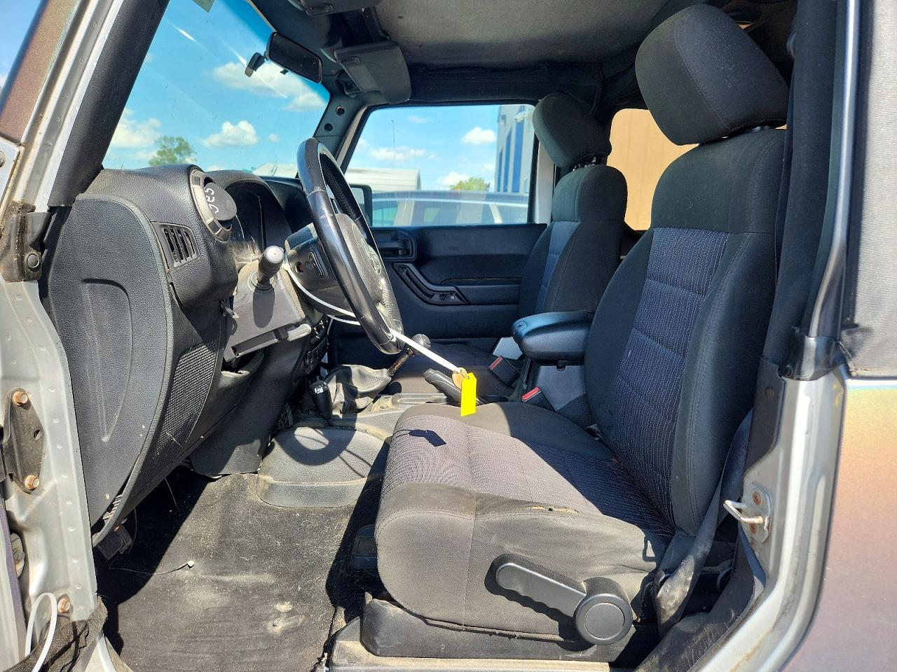 2011 Jeep Wrangler Sport Silver vin: 1J4AA2D1XBL505166