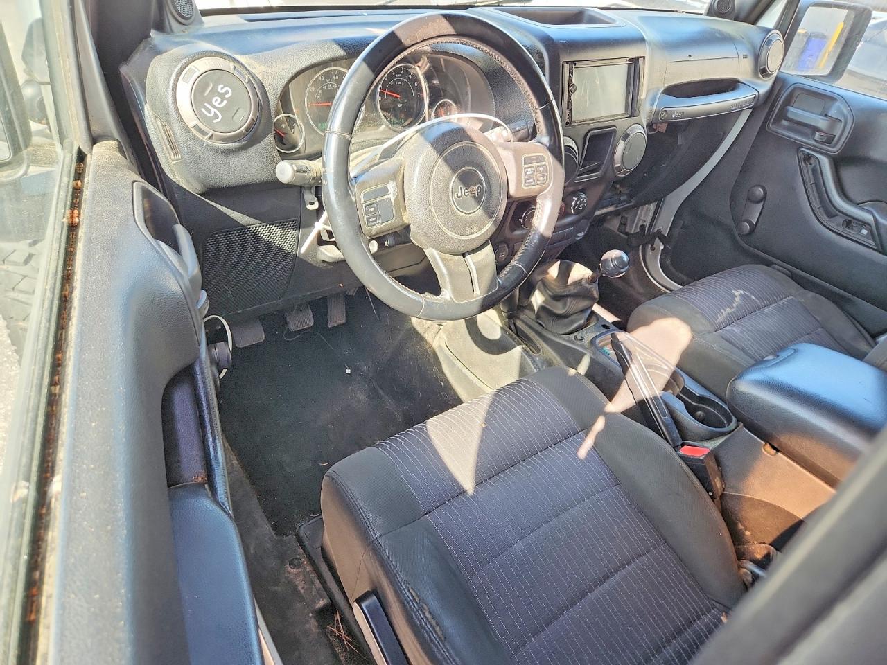 2011 Jeep Wrangler Sport Silver vin: 1J4AA2D1XBL505166