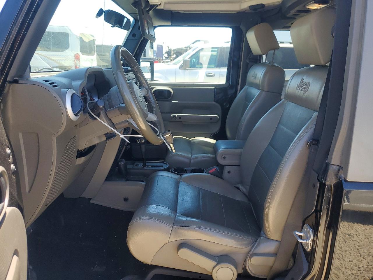 2010 Jeep Wrangler Sahara Black vin: 1J4AA5D11AL215818