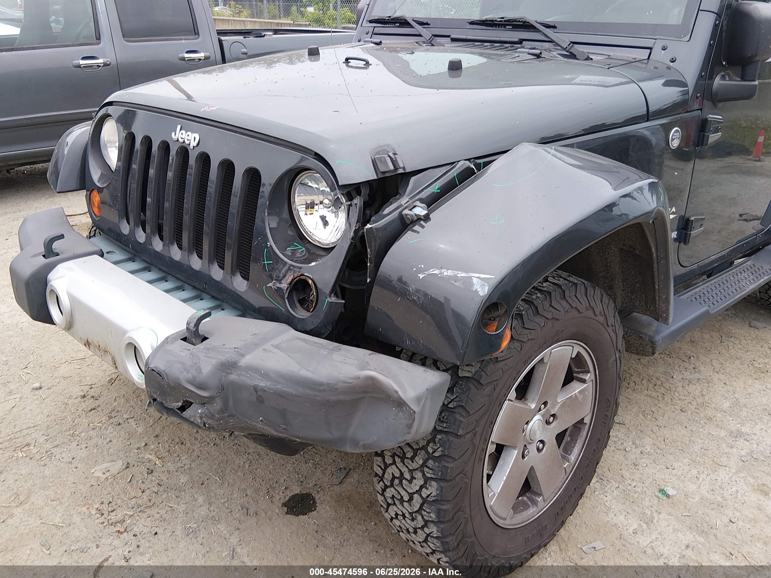 2010 Jeep Wrangler Sahara Gray vin: 1J4AA5D12AL122810