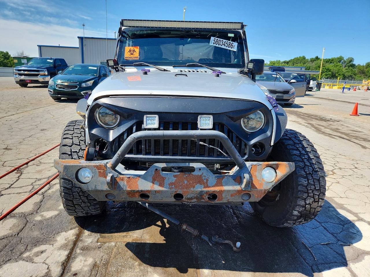 2011 Jeep Wrangler Sahara Серебряный vin: 1J4AA5D12BL524084