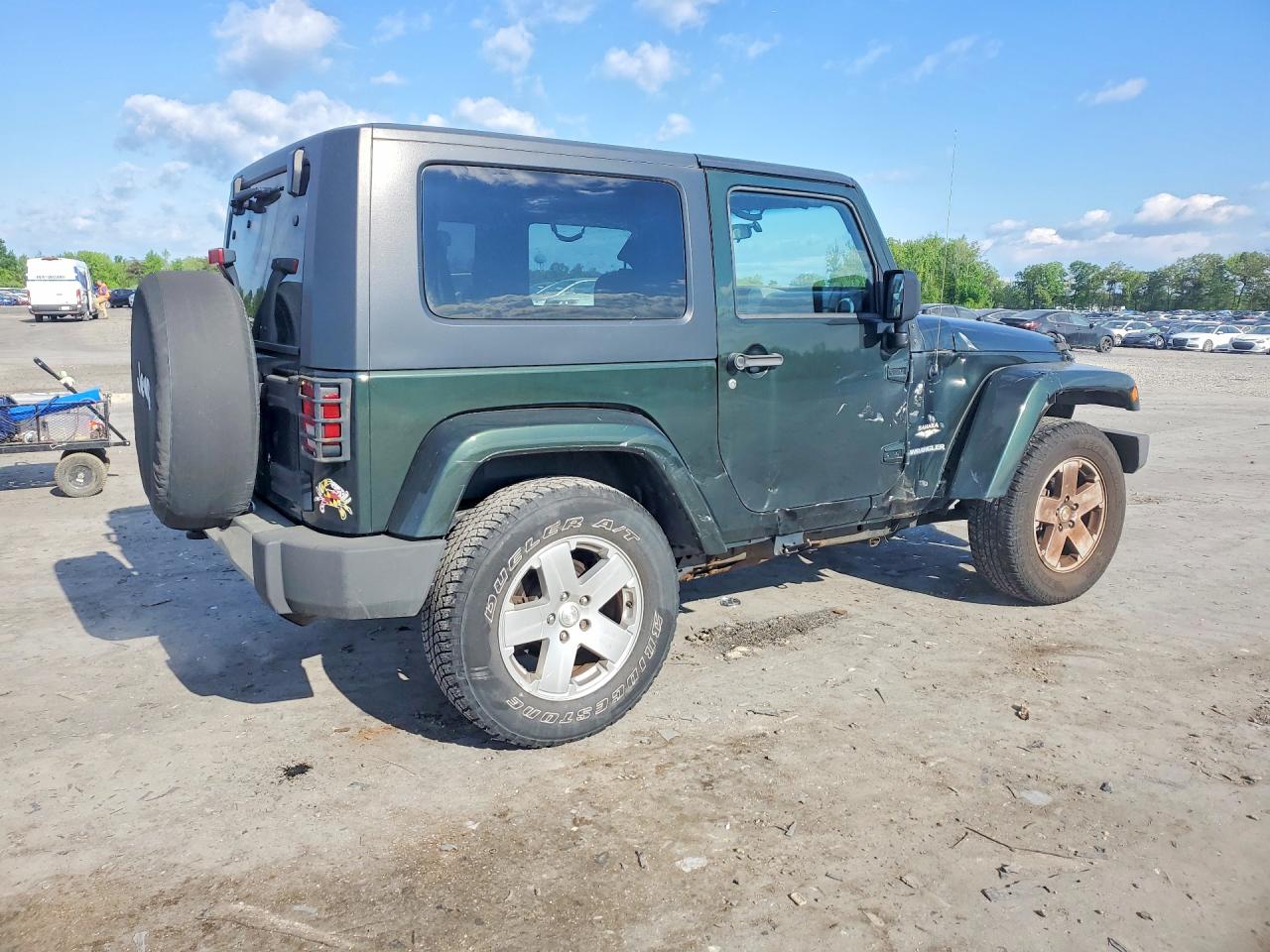 2010 Jeep Wrangler Sahara Green vin: 1J4AA5D13AL124906