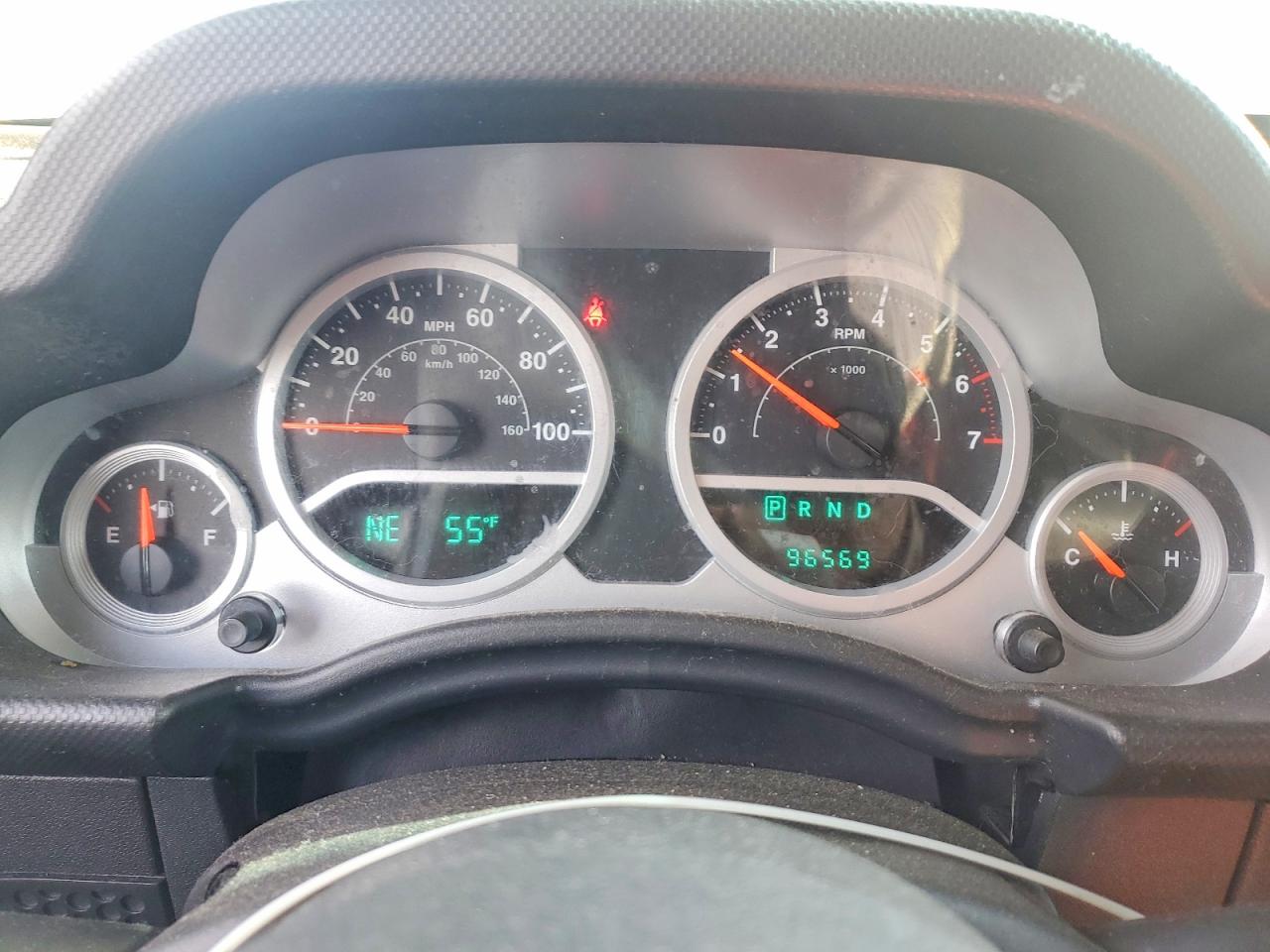 2010 Jeep Wrangler Sahara Green vin: 1J4AA5D13AL124906