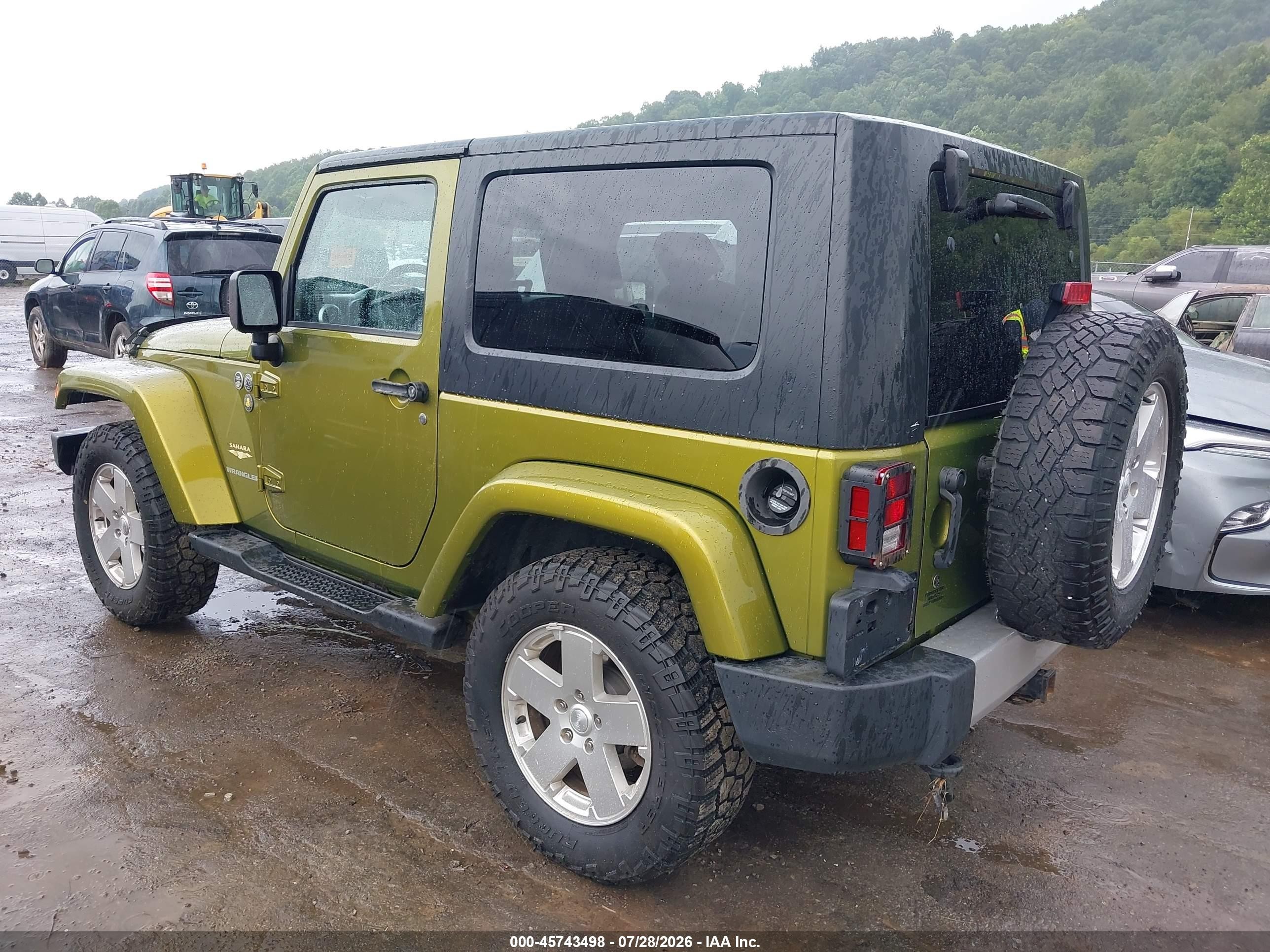 2010 Jeep Wrangler Sahara Зеленый vin: 1J4AA5D16AL221968