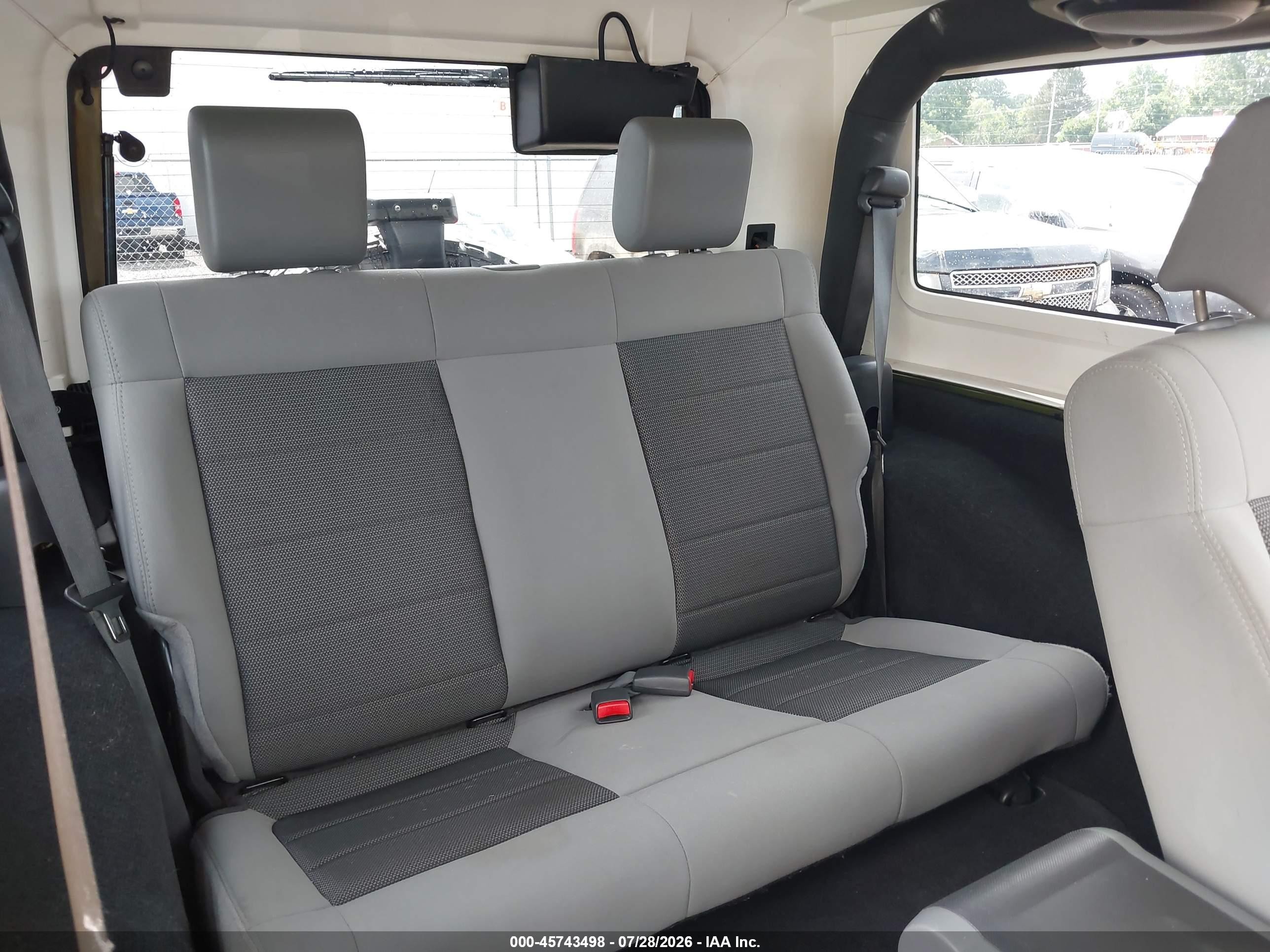 2010 Jeep Wrangler Sahara Зеленый vin: 1J4AA5D16AL221968
