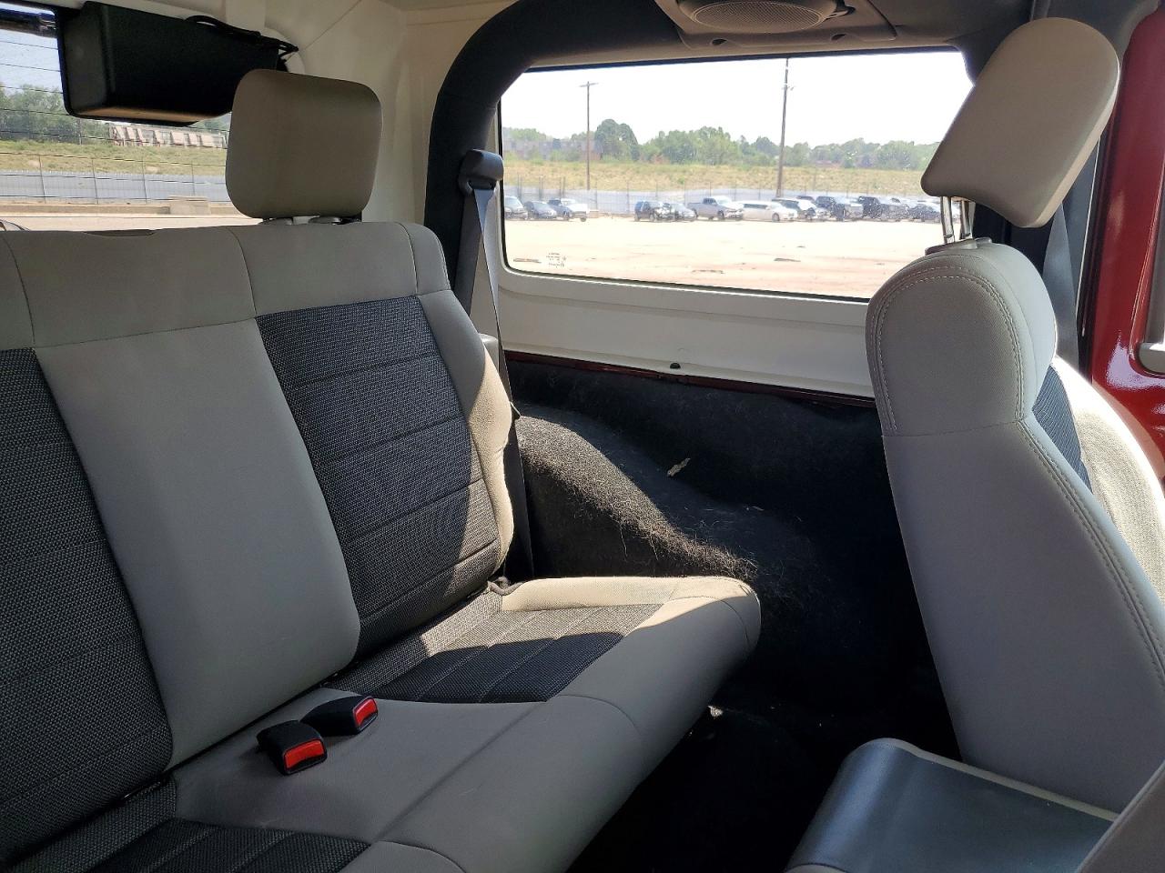 2010 Jeep Wrangler Sahara Maroon vin: 1J4AA5D17AL141224