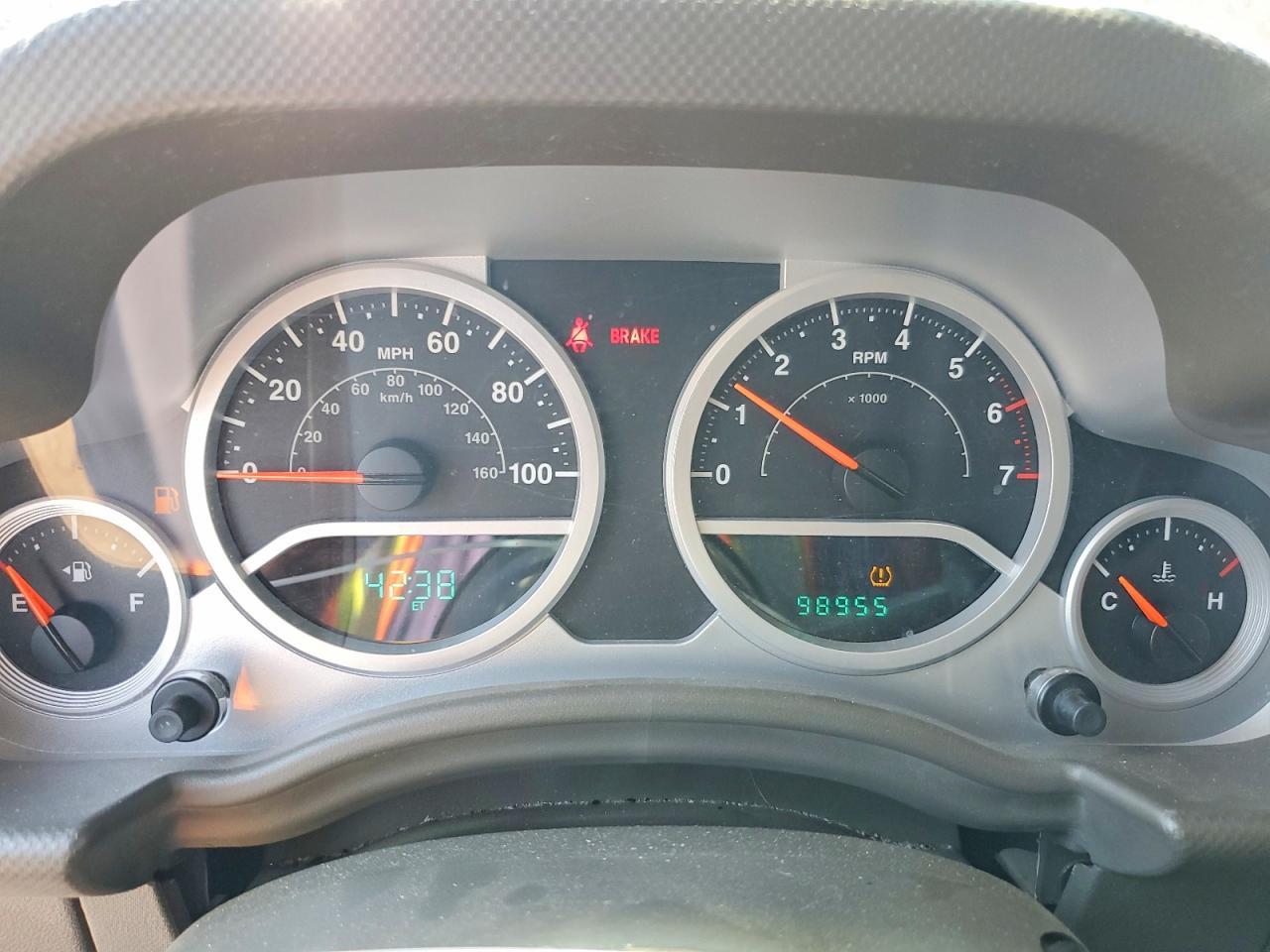 2010 Jeep Wrangler Sahara Maroon vin: 1J4AA5D17AL141224