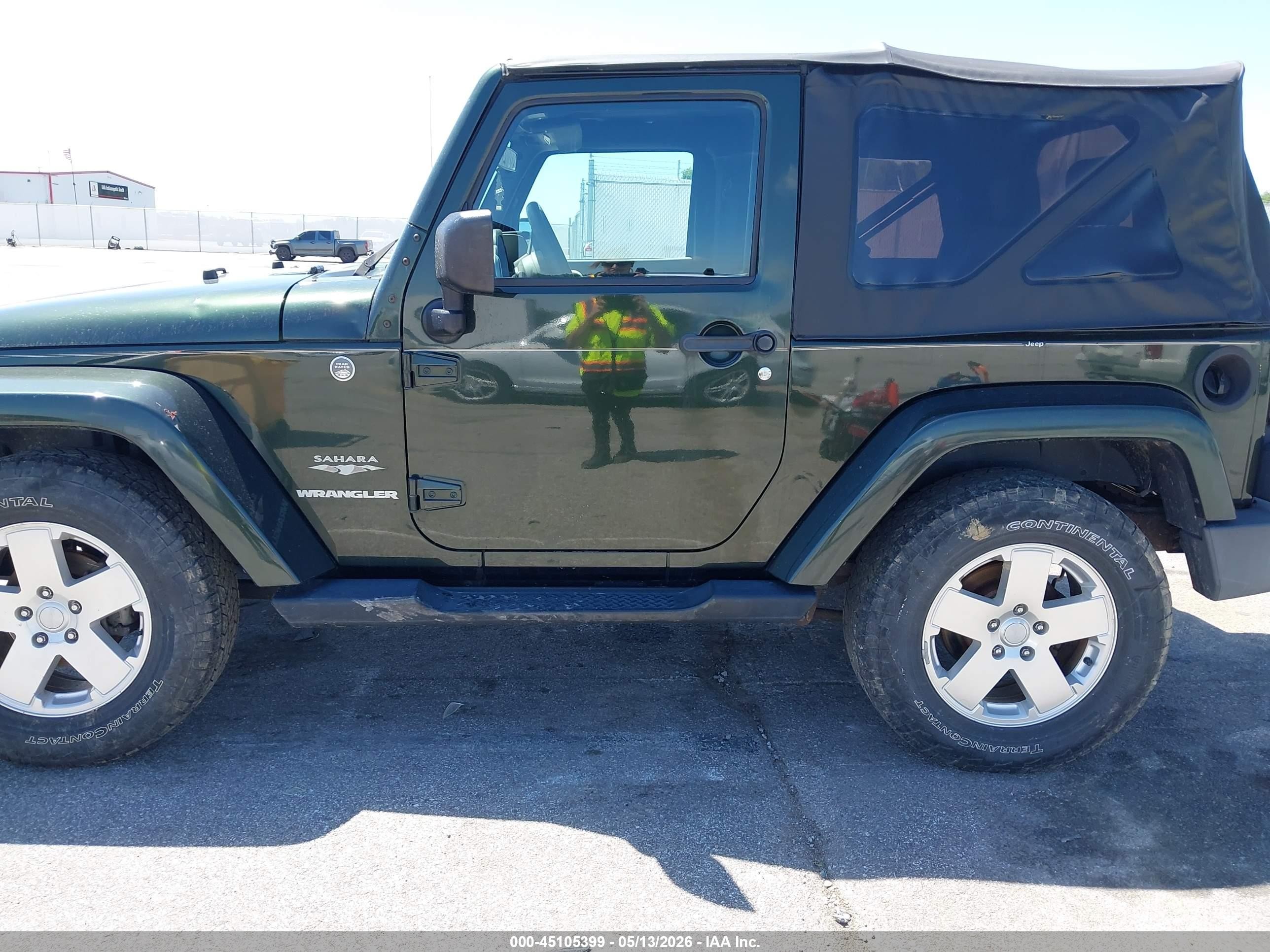 2010 Jeep Wrangler Sahara Green vin: 1J4AA5D17AL152093