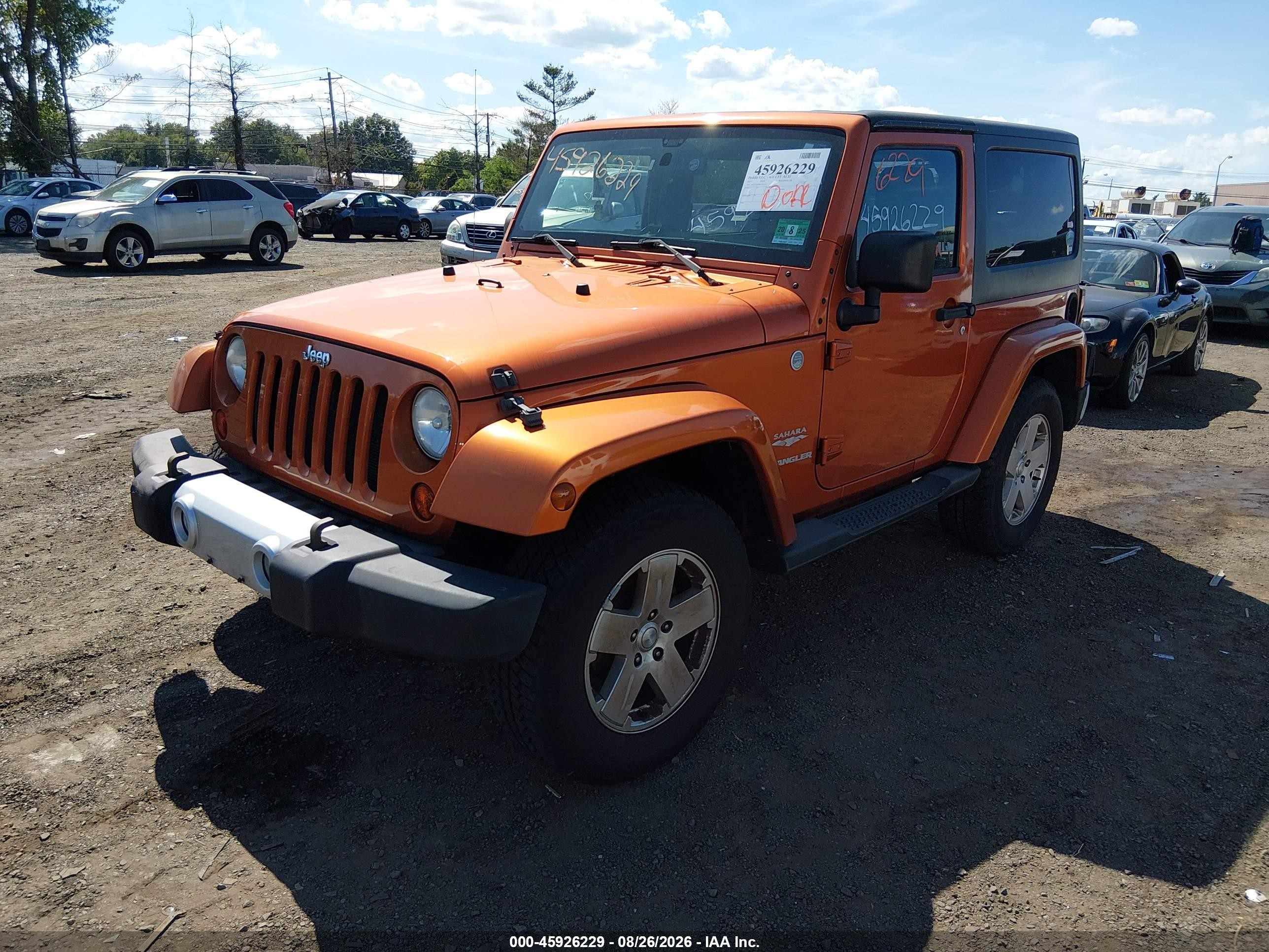 2011 Jeep Wrangler Sahara Orange vin: 1J4AA5D18BL502672