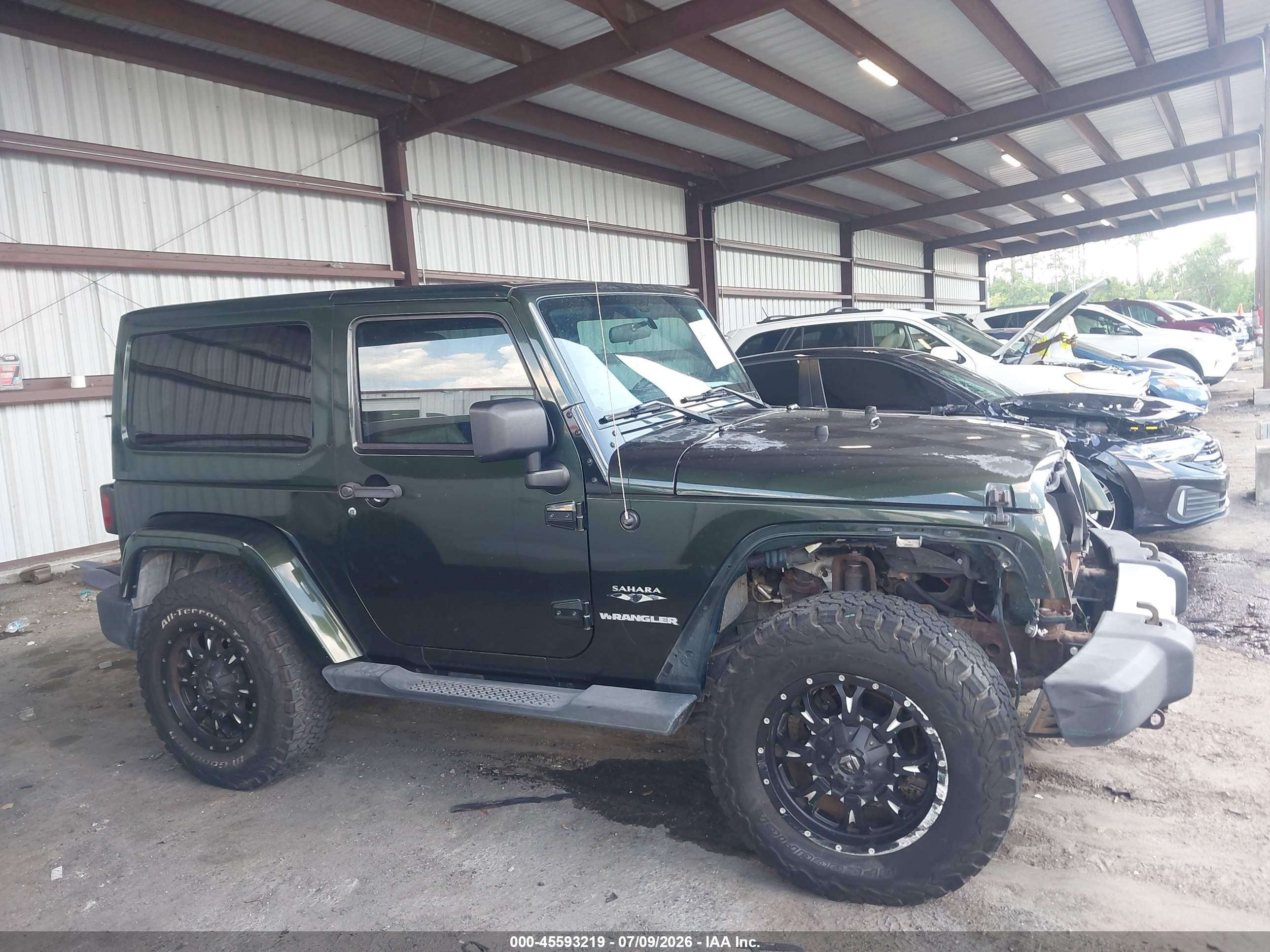 2011 Jeep Wrangler Sahara Green vin: 1J4AA5D18BL506561