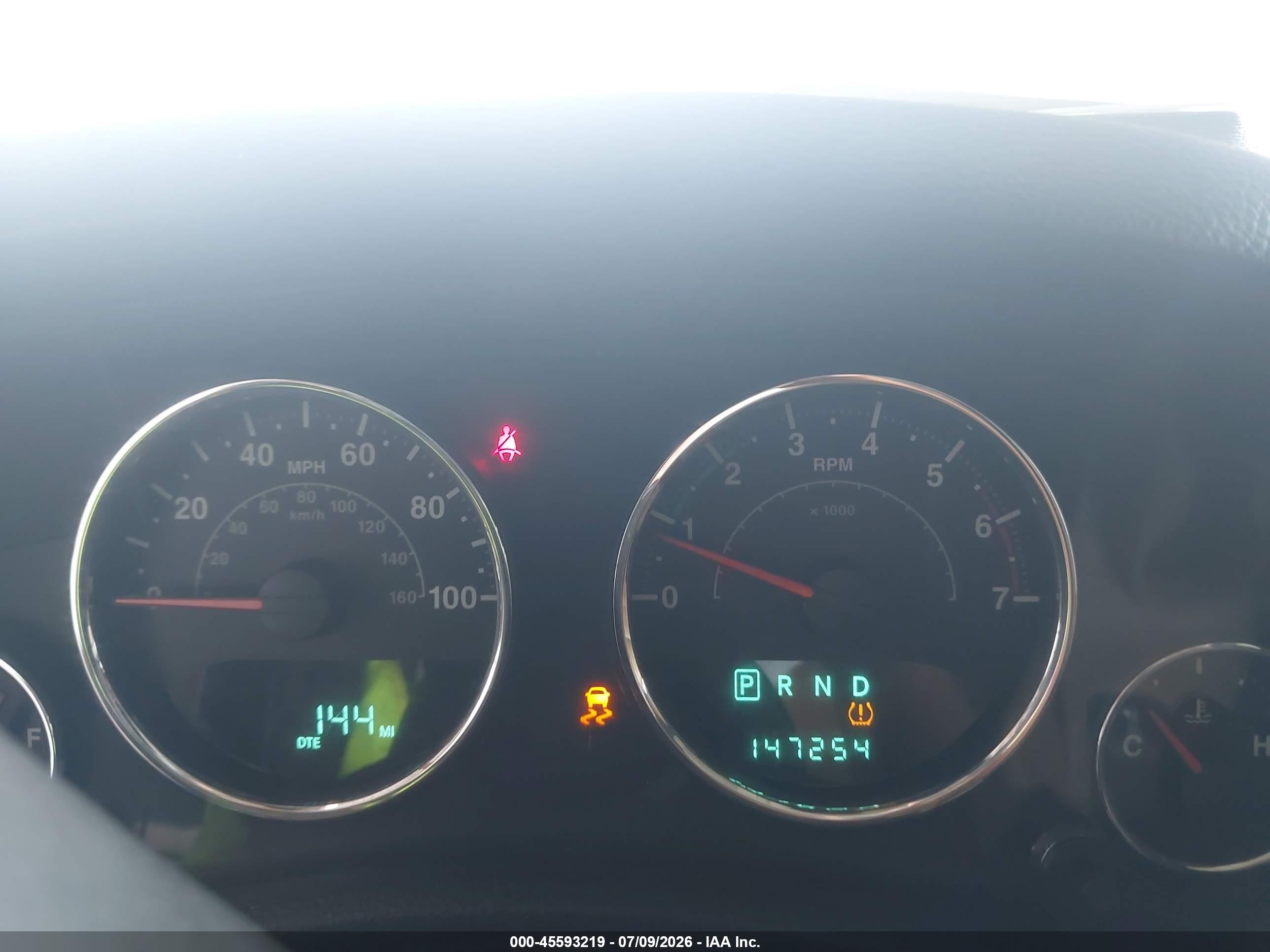 2011 Jeep Wrangler Sahara Green vin: 1J4AA5D18BL506561