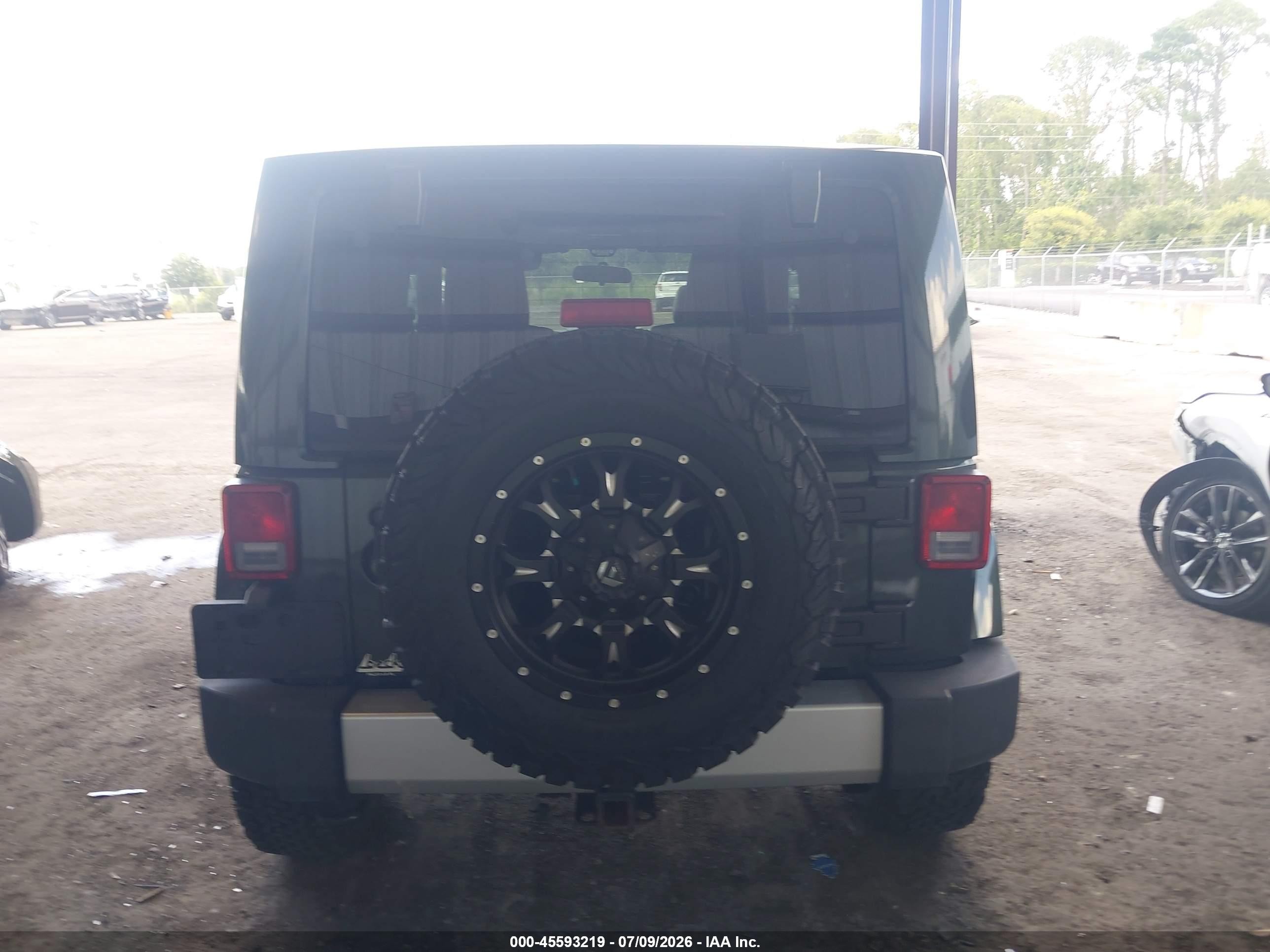 2011 Jeep Wrangler Sahara Green vin: 1J4AA5D18BL506561