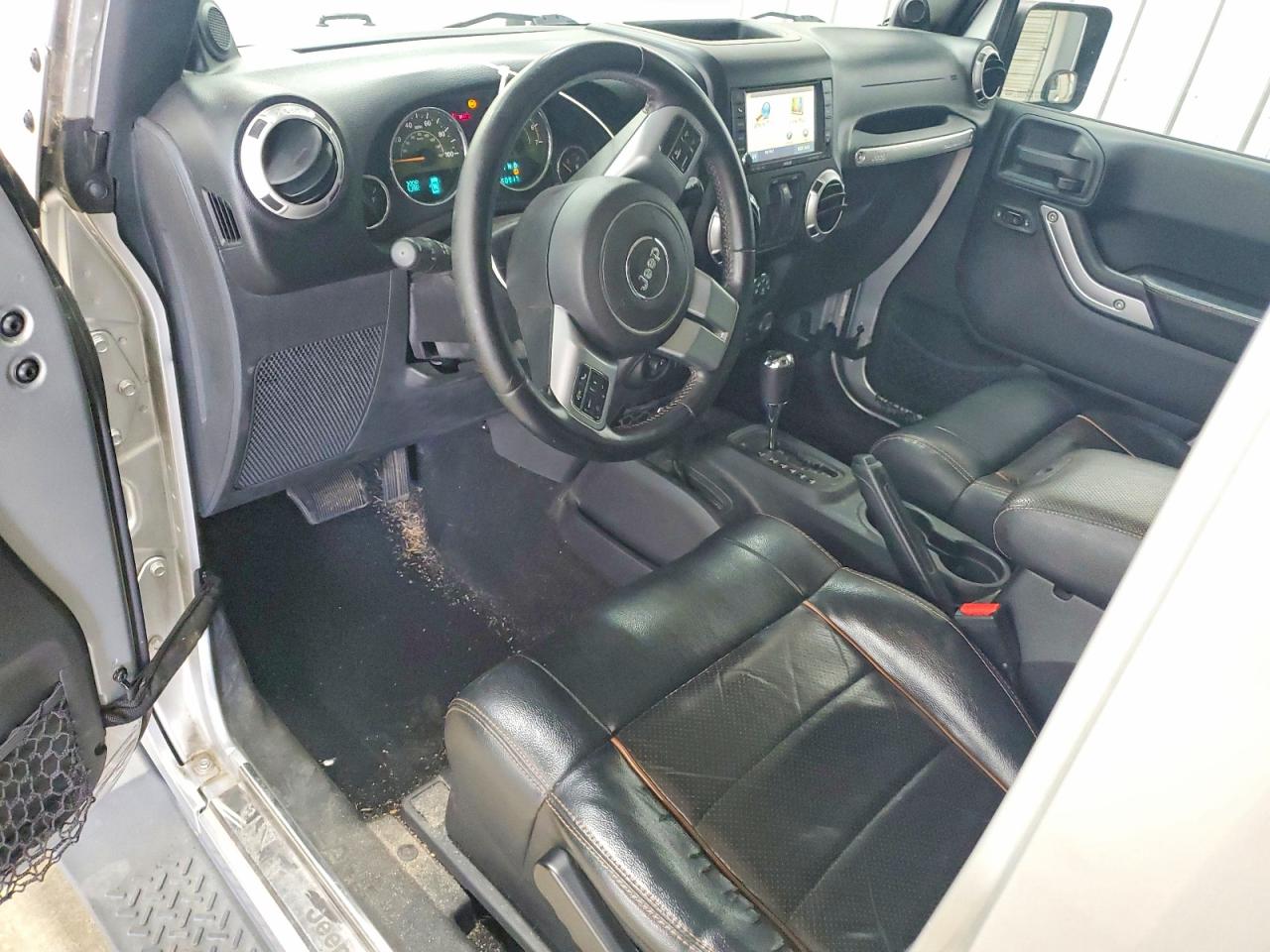 2011 Jeep Wrangler Jeep 70th Anniversary Silver vin: 1J4AA7D11BL591089