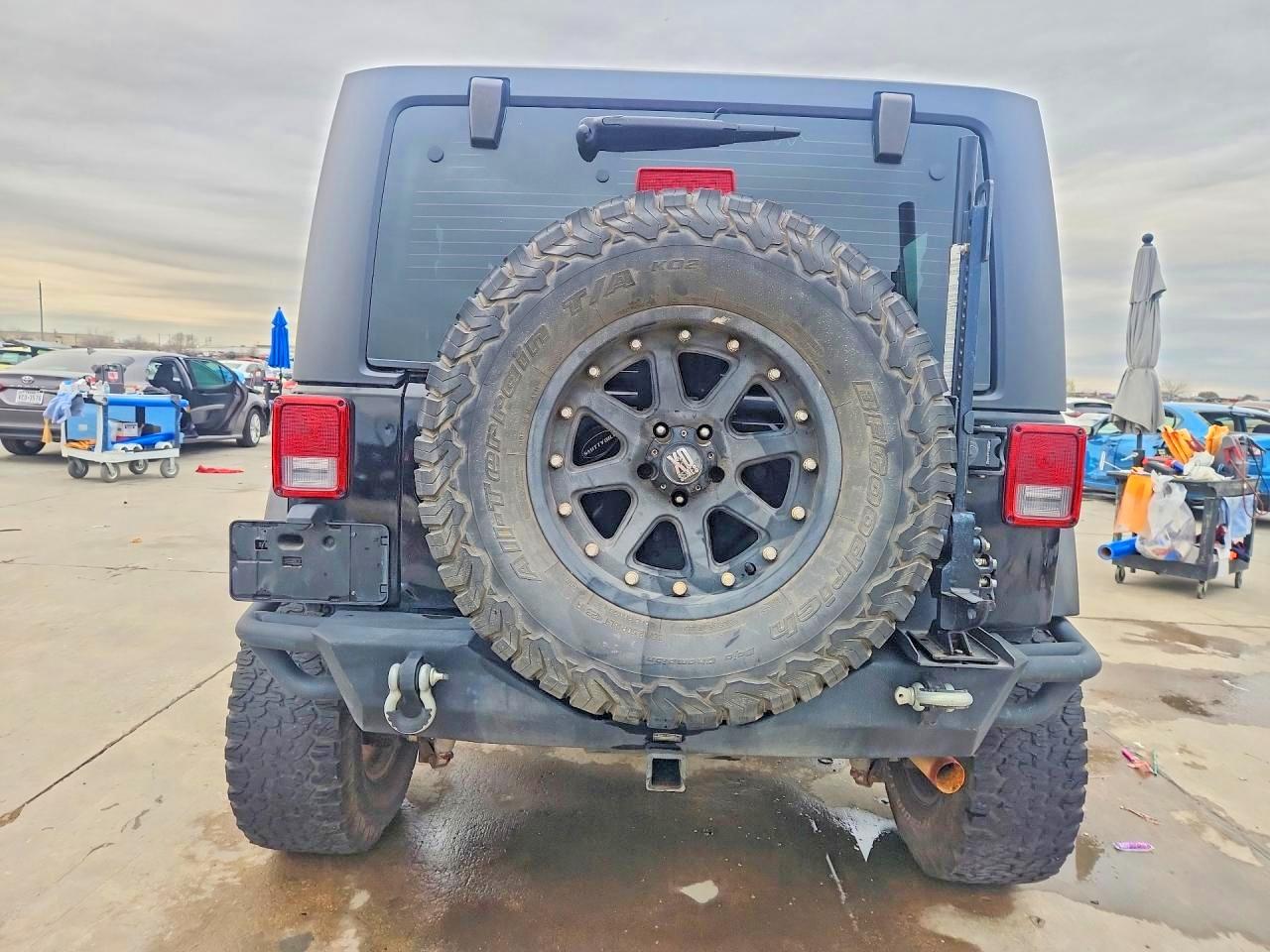 2011 Jeep Wrangler Jeep 70th Anniversary Black vin: 1J4AA7D15BL604667
