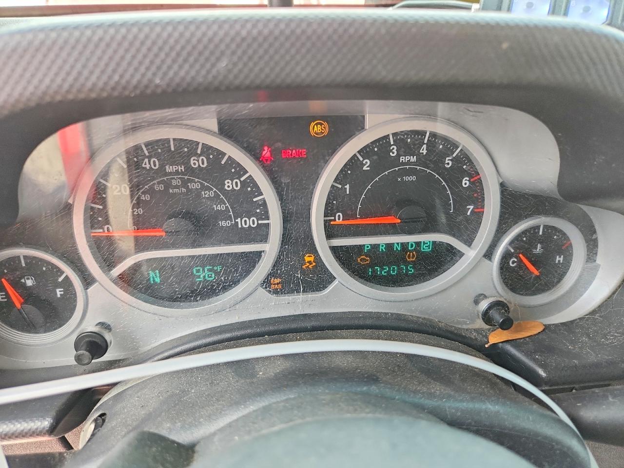 2010 Jeep Wrangler Unlimited Sport Red vin: 1J4BA3H10AL123991