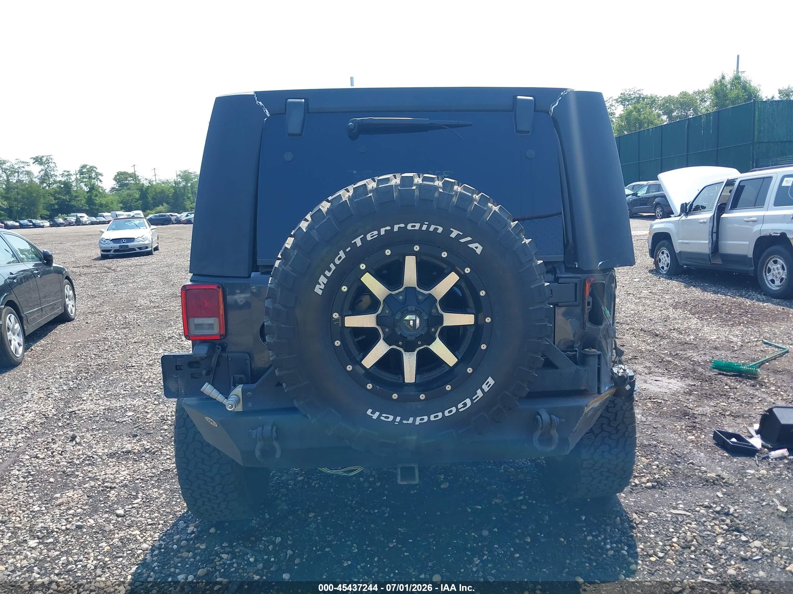 2010 Jeep Wrangler Unlimited Sport Gray vin: 1J4BA3H10AL142458