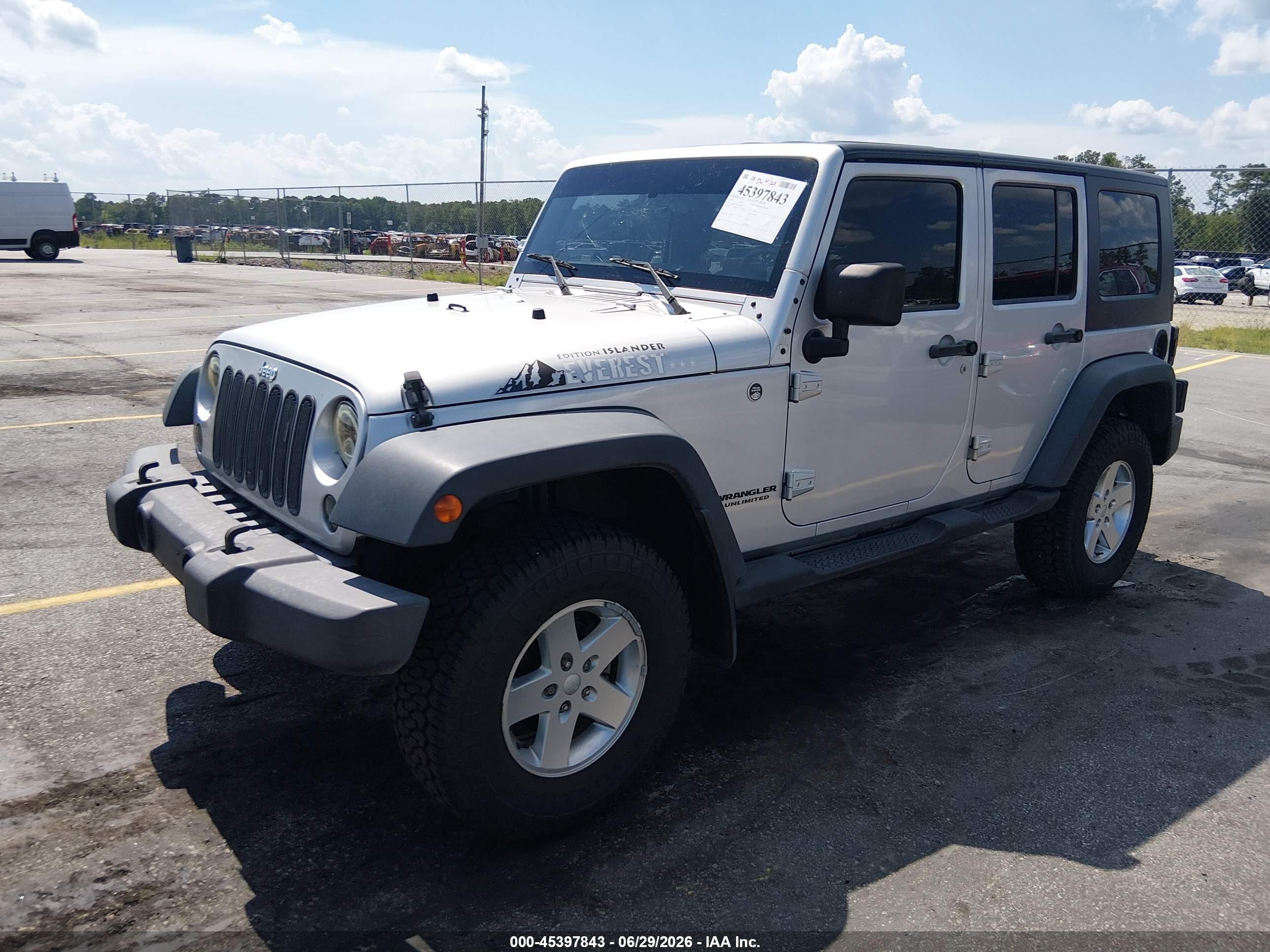 2010 Jeep Wrangler Unlimited Sport Silver vin: 1J4BA3H10AL159907